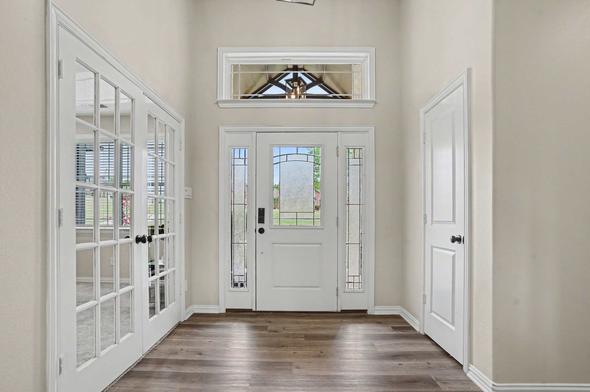 1421 Red Oak Circle