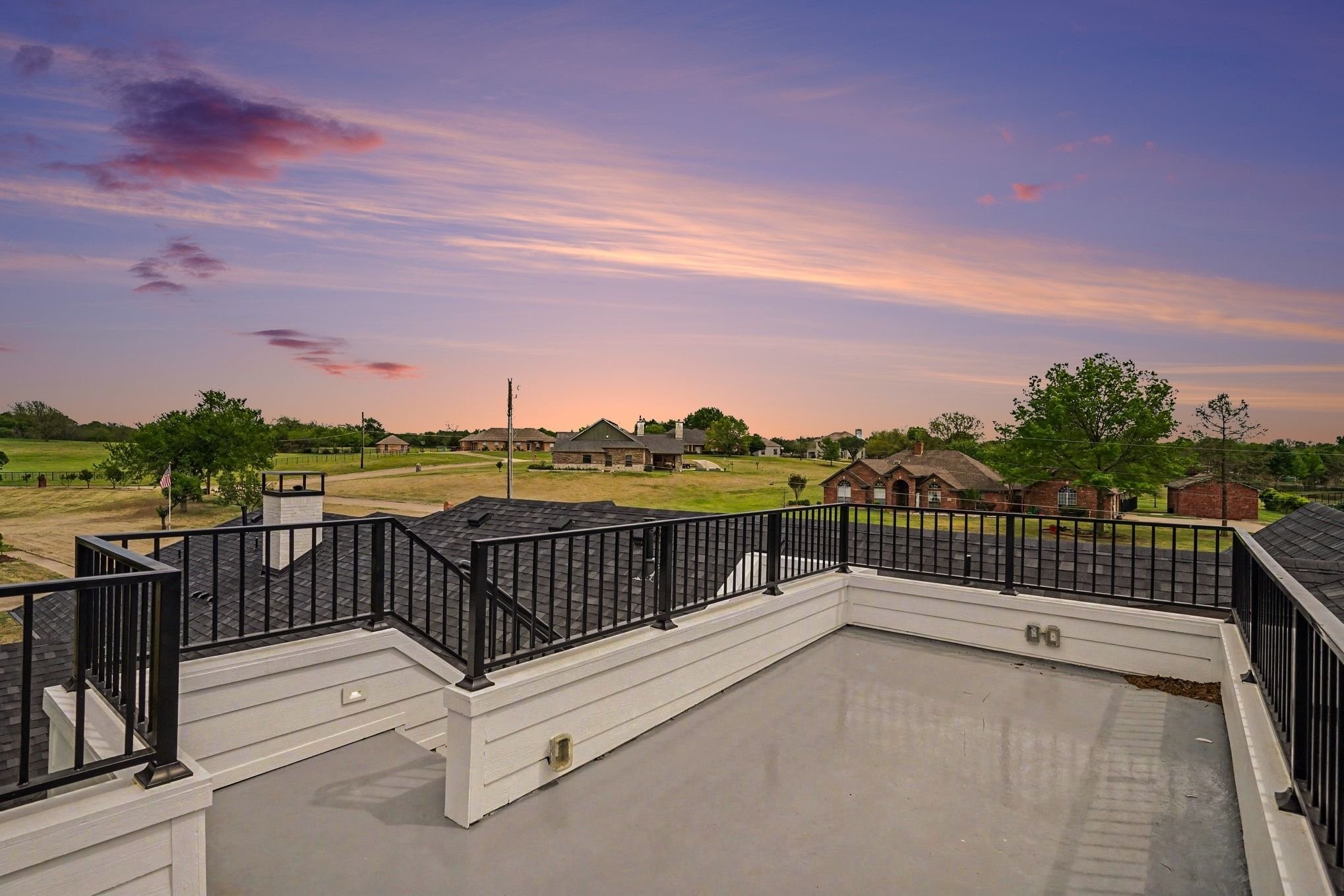 1421 Red Oak Circle