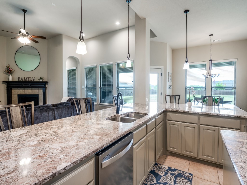 5640 Sunset Ridge