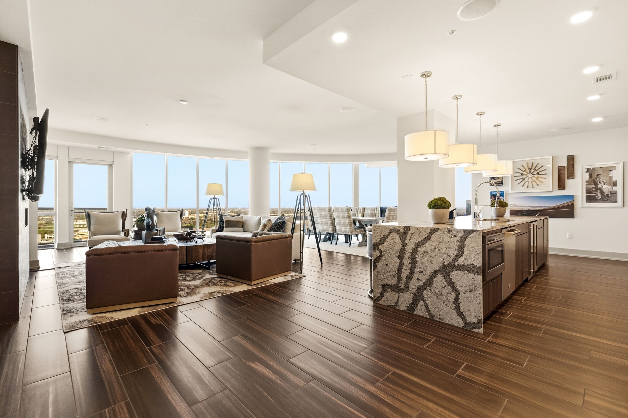 6000 Columbus Avenue 2901