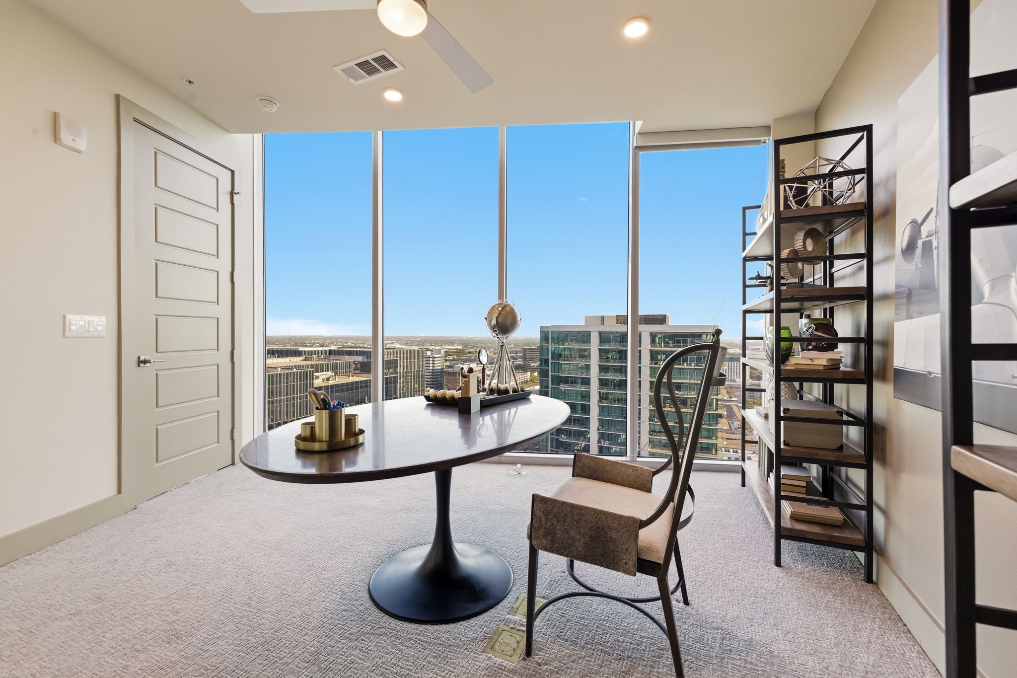 6000 Columbus Avenue 2901