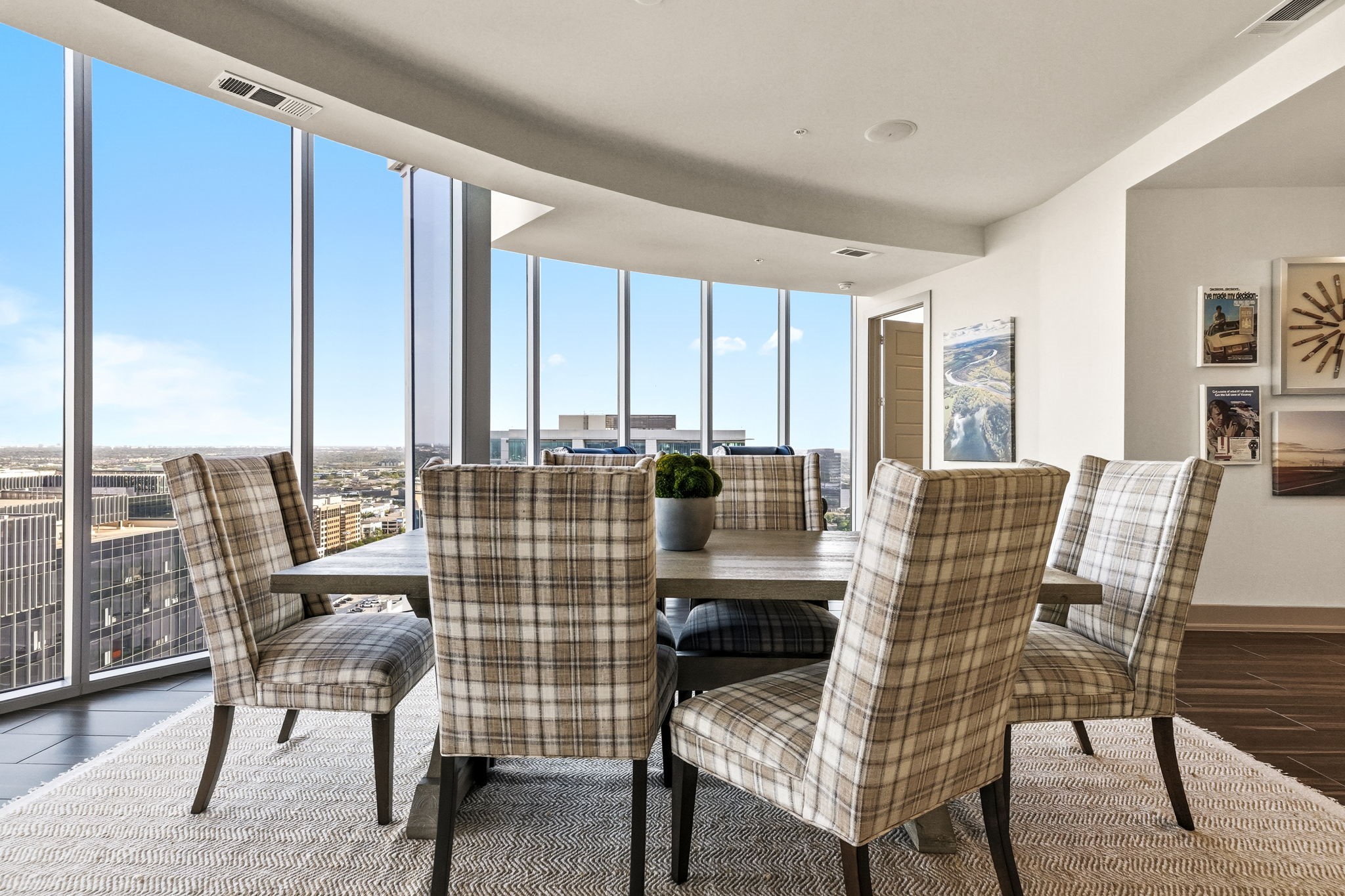 6000 Columbus Avenue 2901