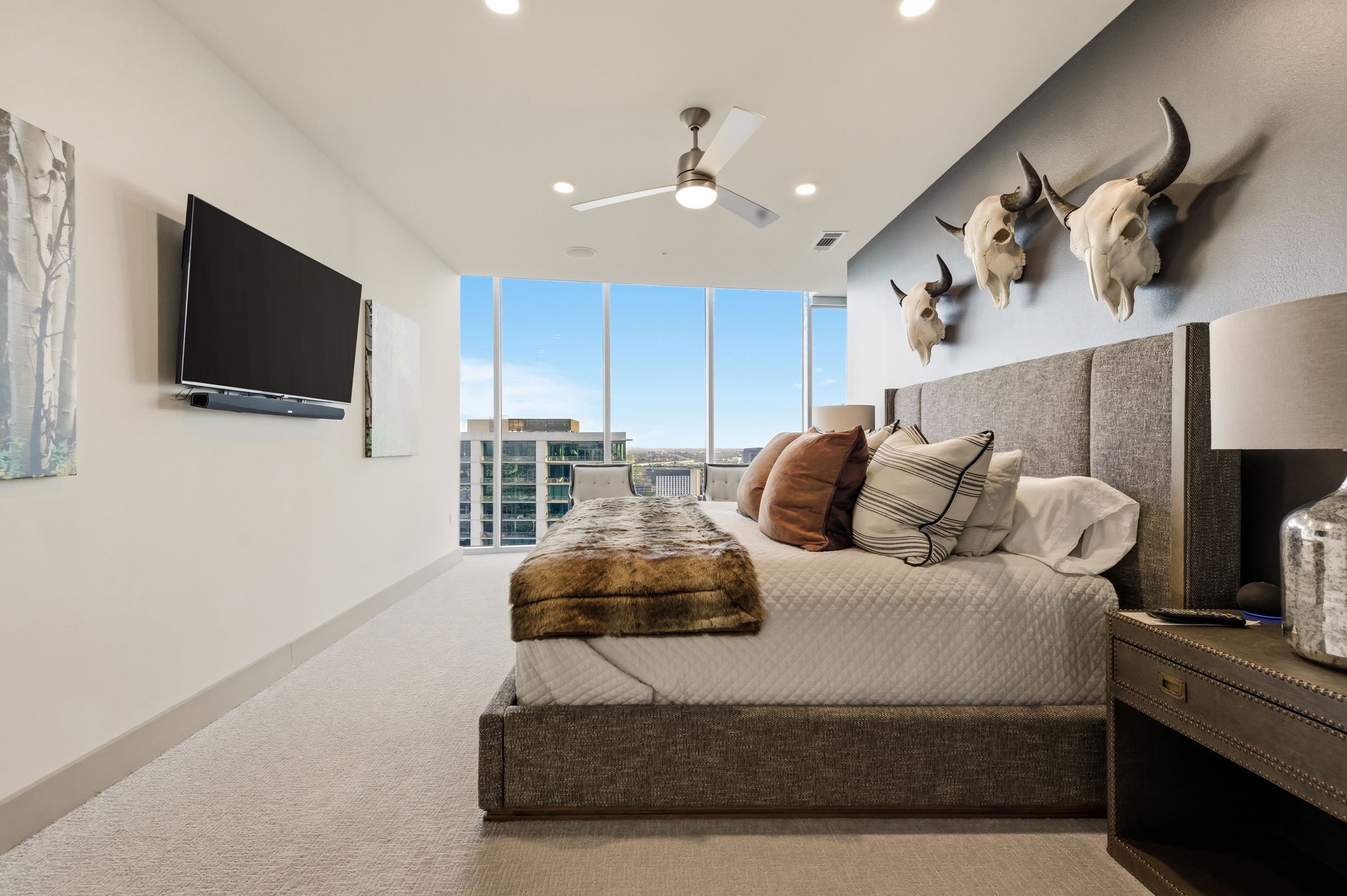 6000 Columbus Avenue 2901