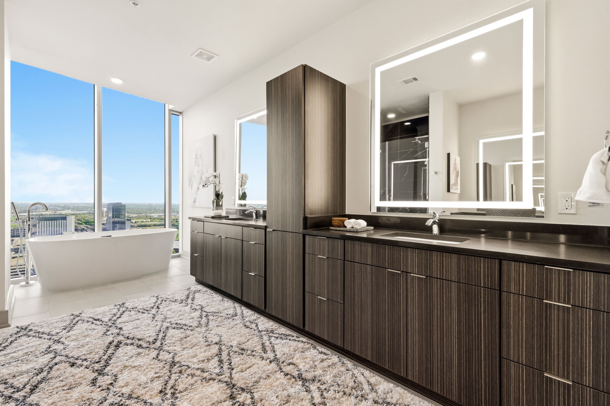 6000 Columbus Avenue 2901