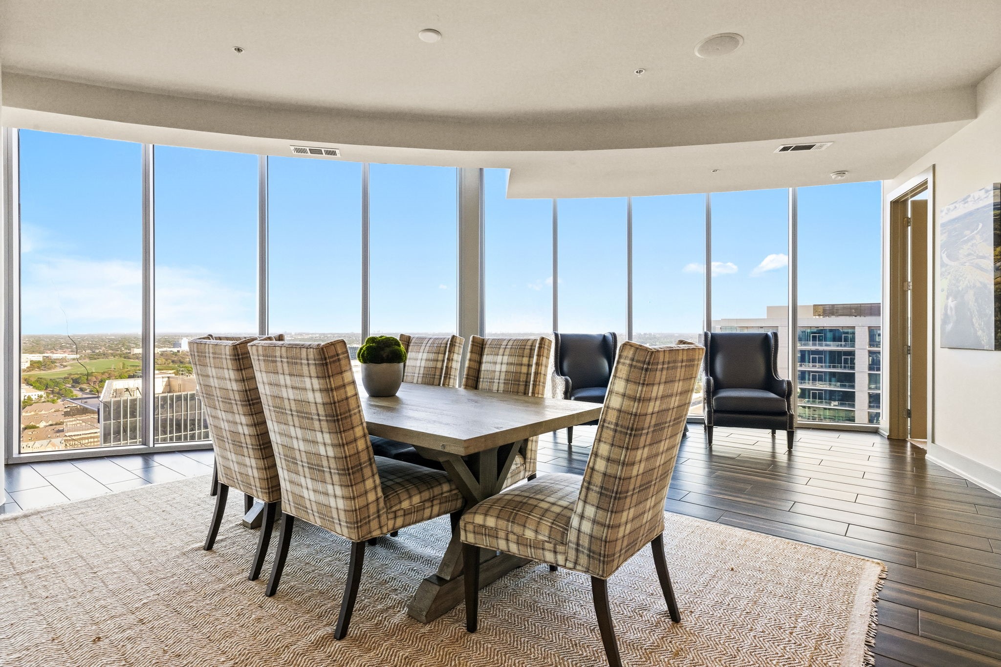 6000 Columbus Avenue 2901