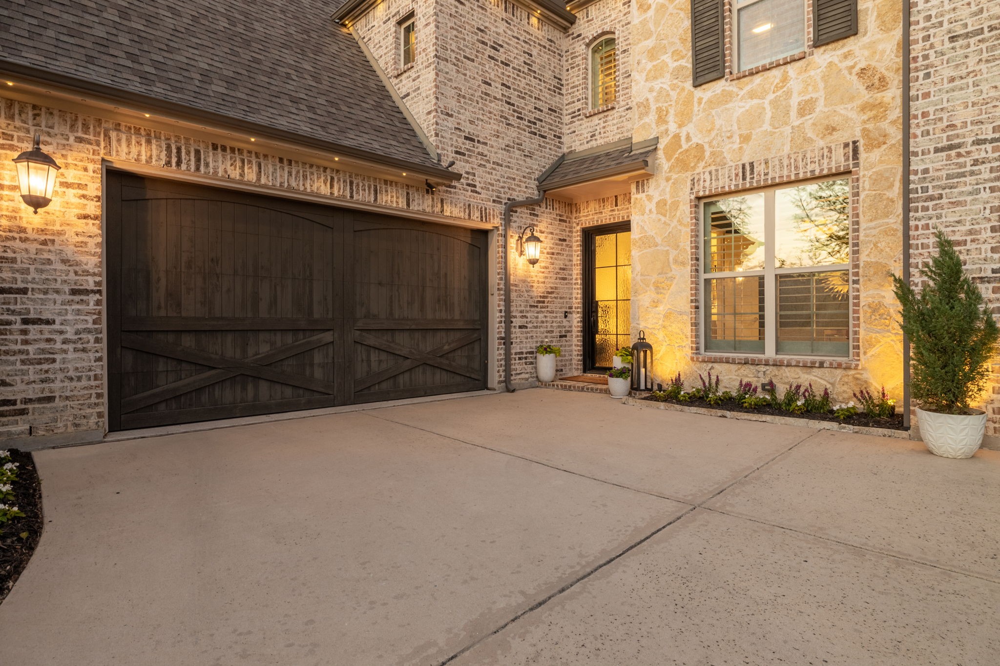 5678 Highflyer Hills Trail