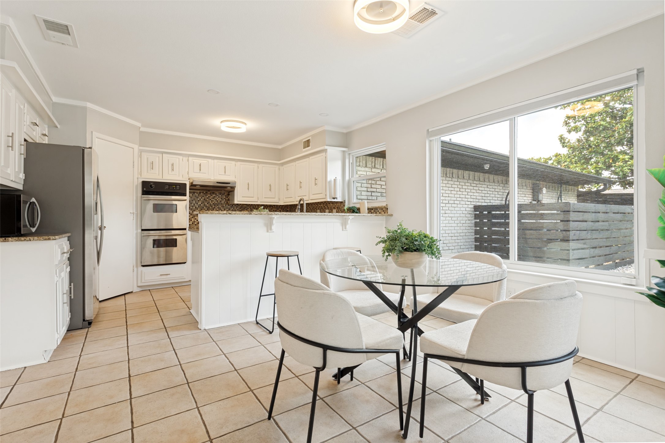 9517 Fallbrook Drive