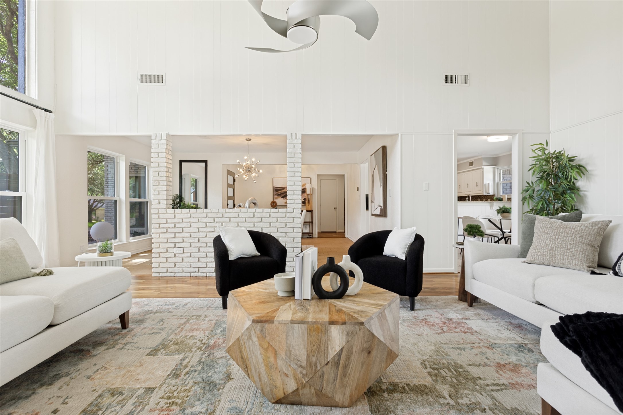 9517 Fallbrook Drive