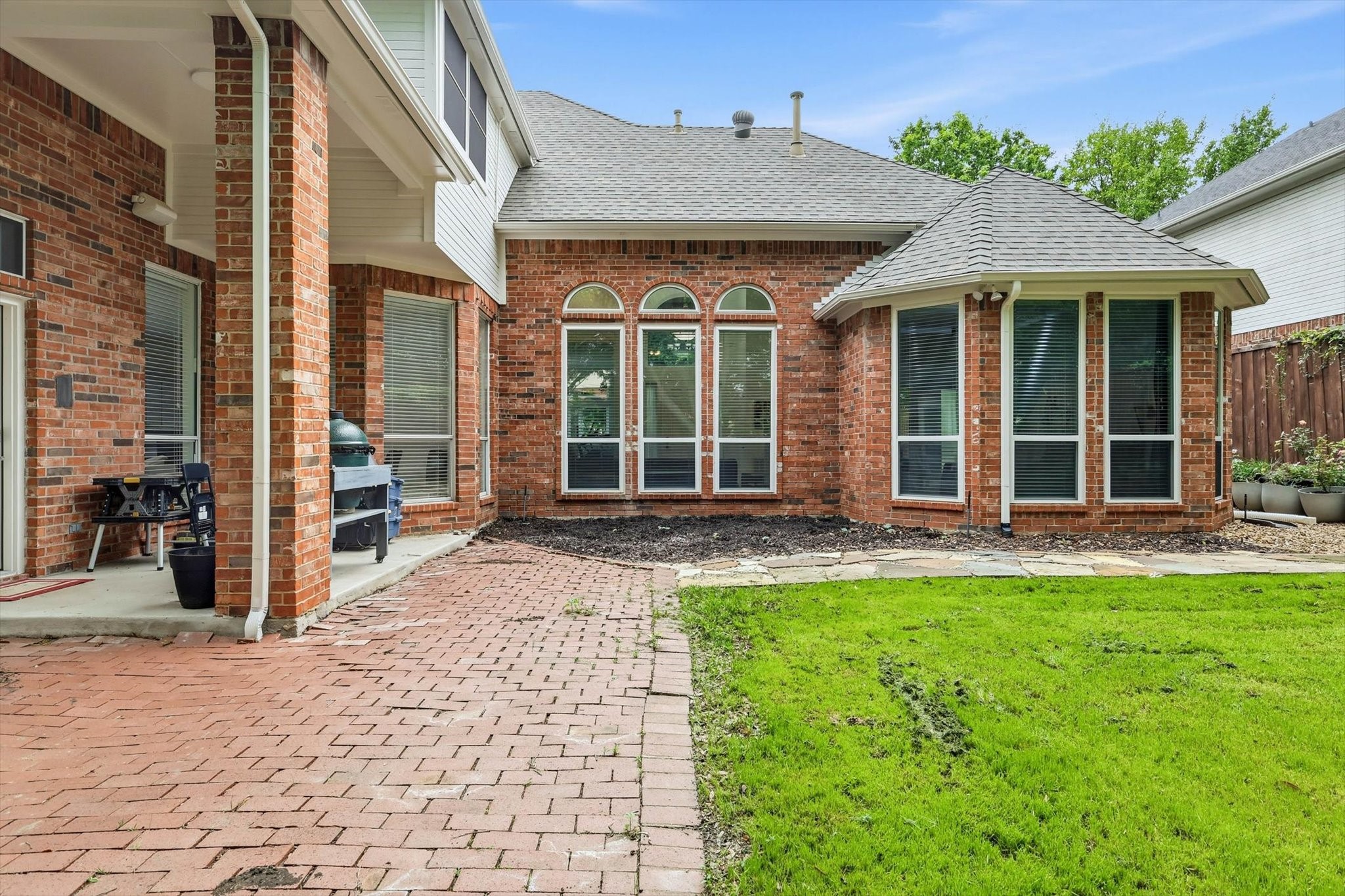 2105 Leeds Drive