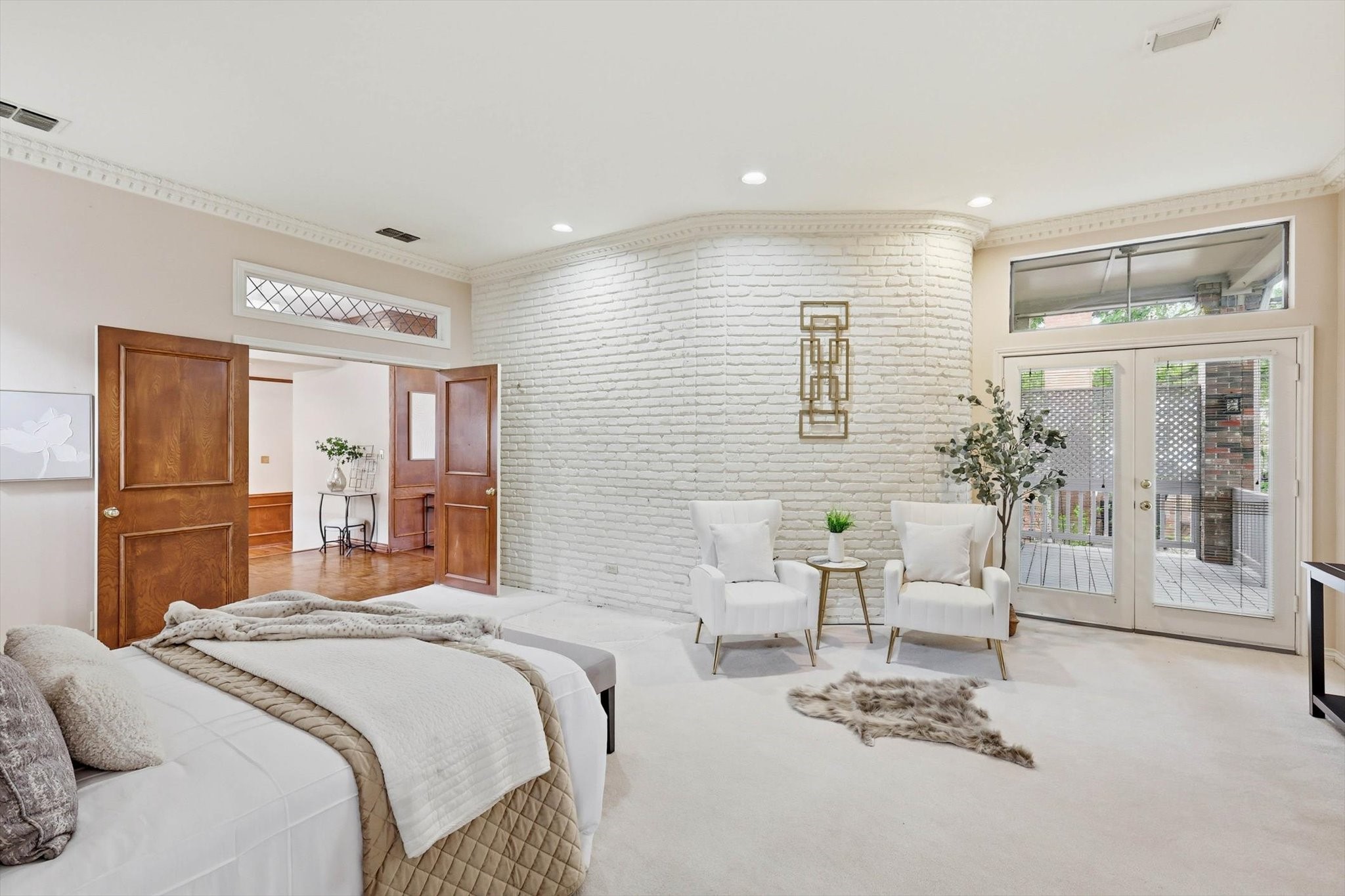 5014 Village Court