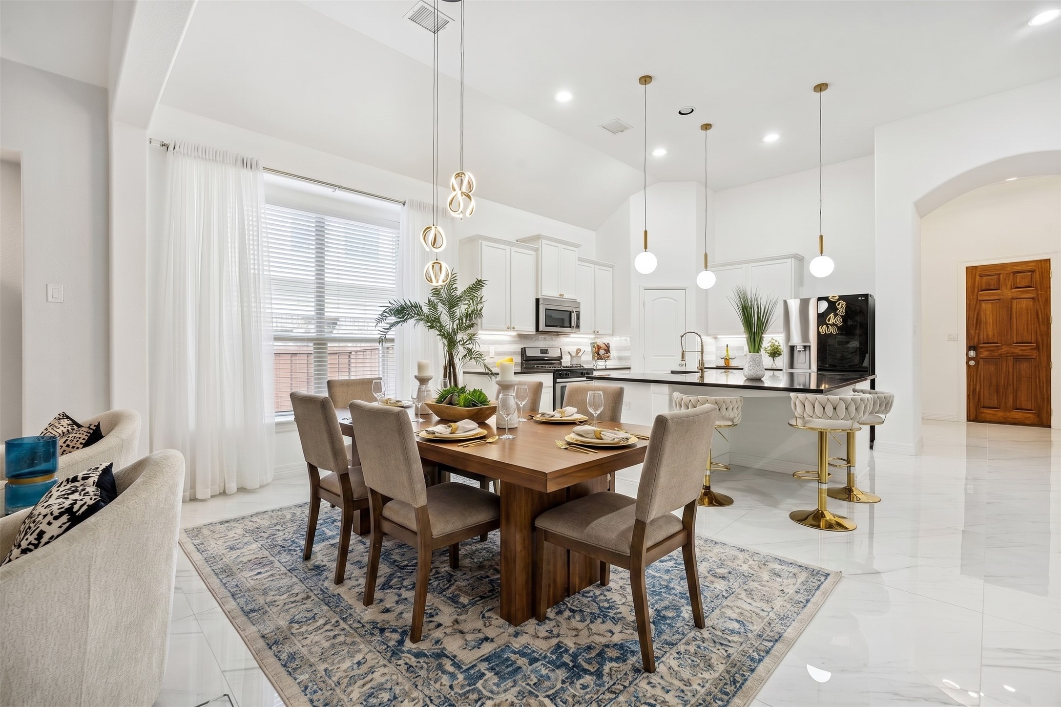 2801 White Rock Creek Drive