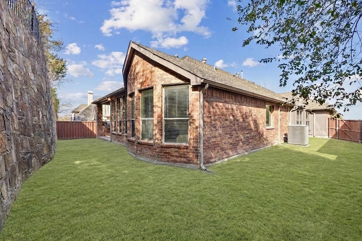 2801 White Rock Creek Drive