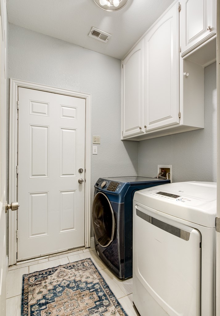2813 Mesa Court