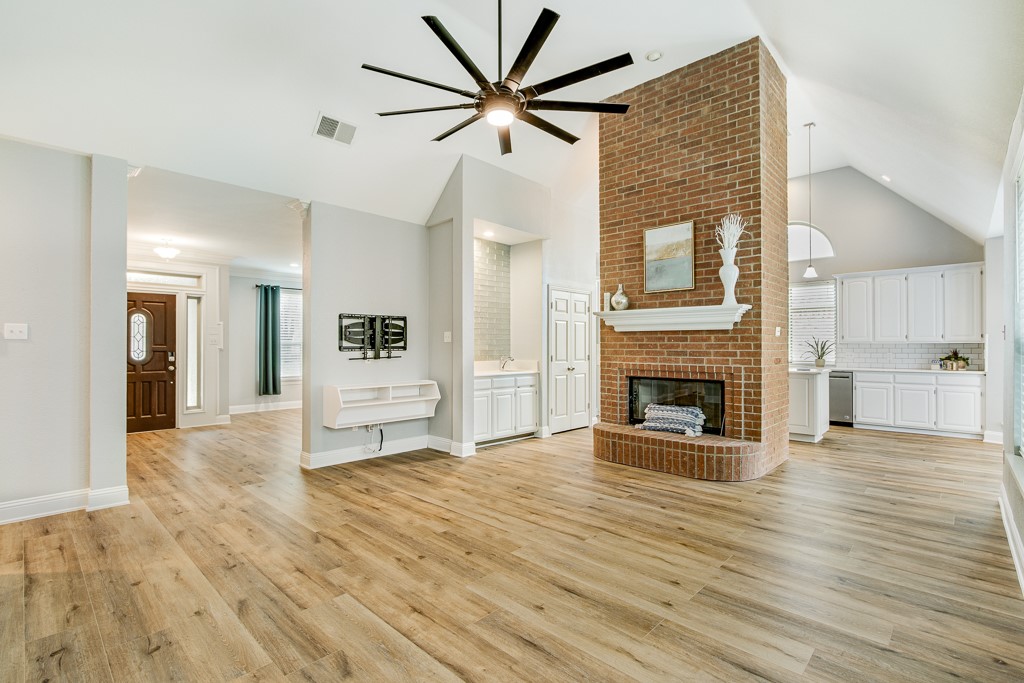 2813 Mesa Court
