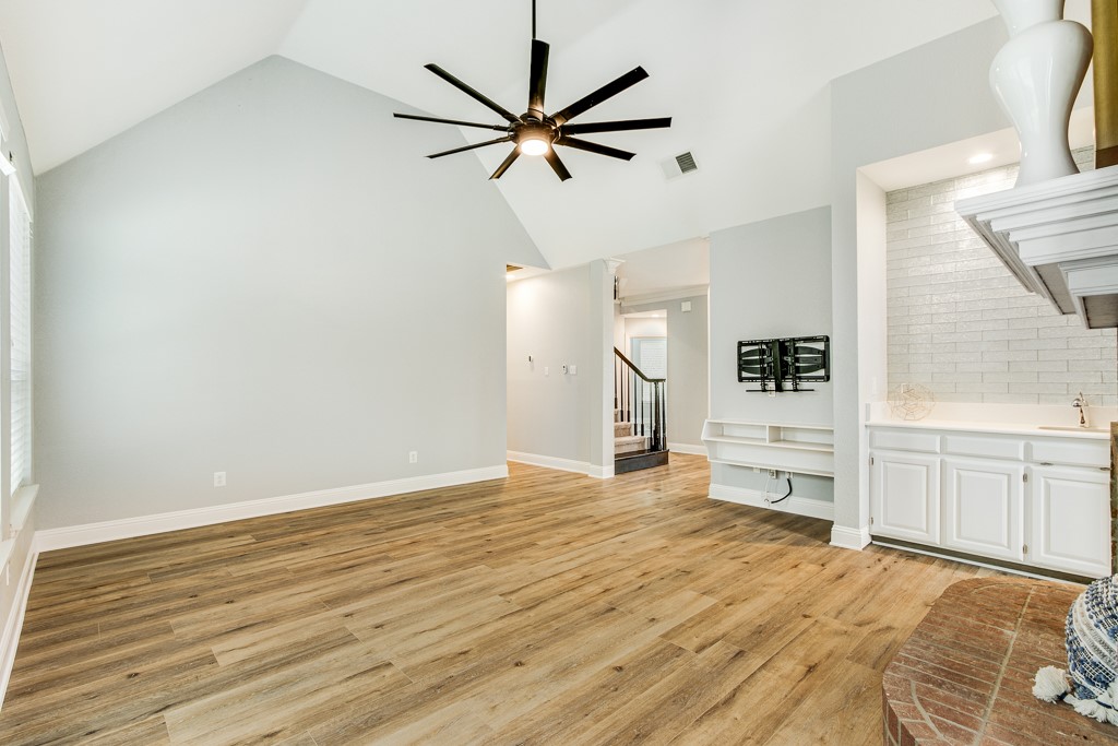 2813 Mesa Court