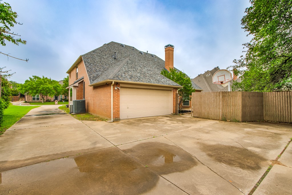 2813 Mesa Court