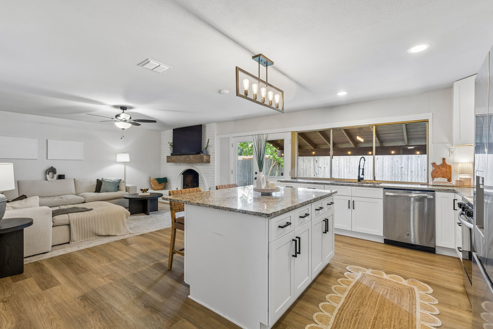 2733 Ripplewood Drive