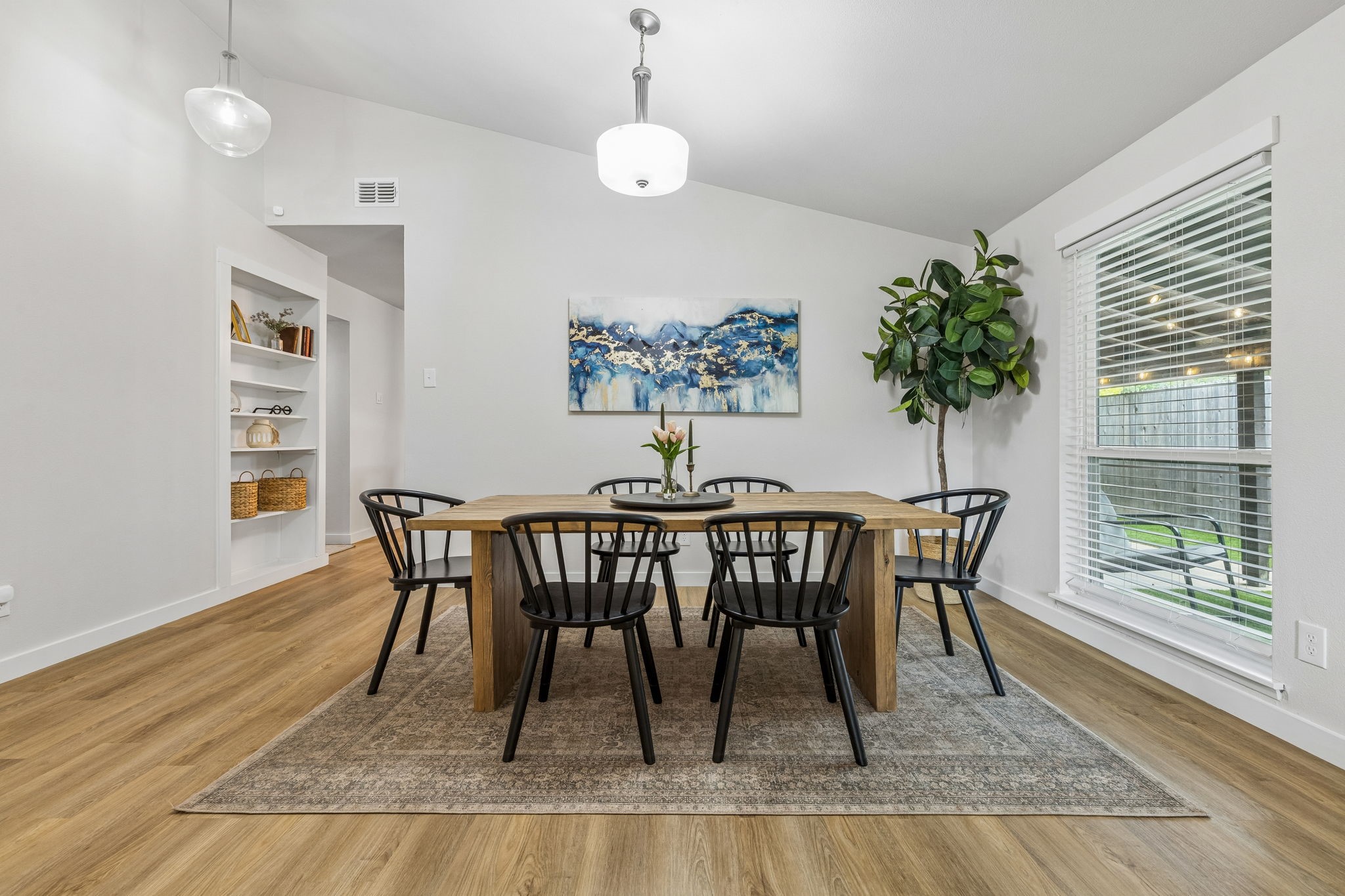 2733 Ripplewood Drive