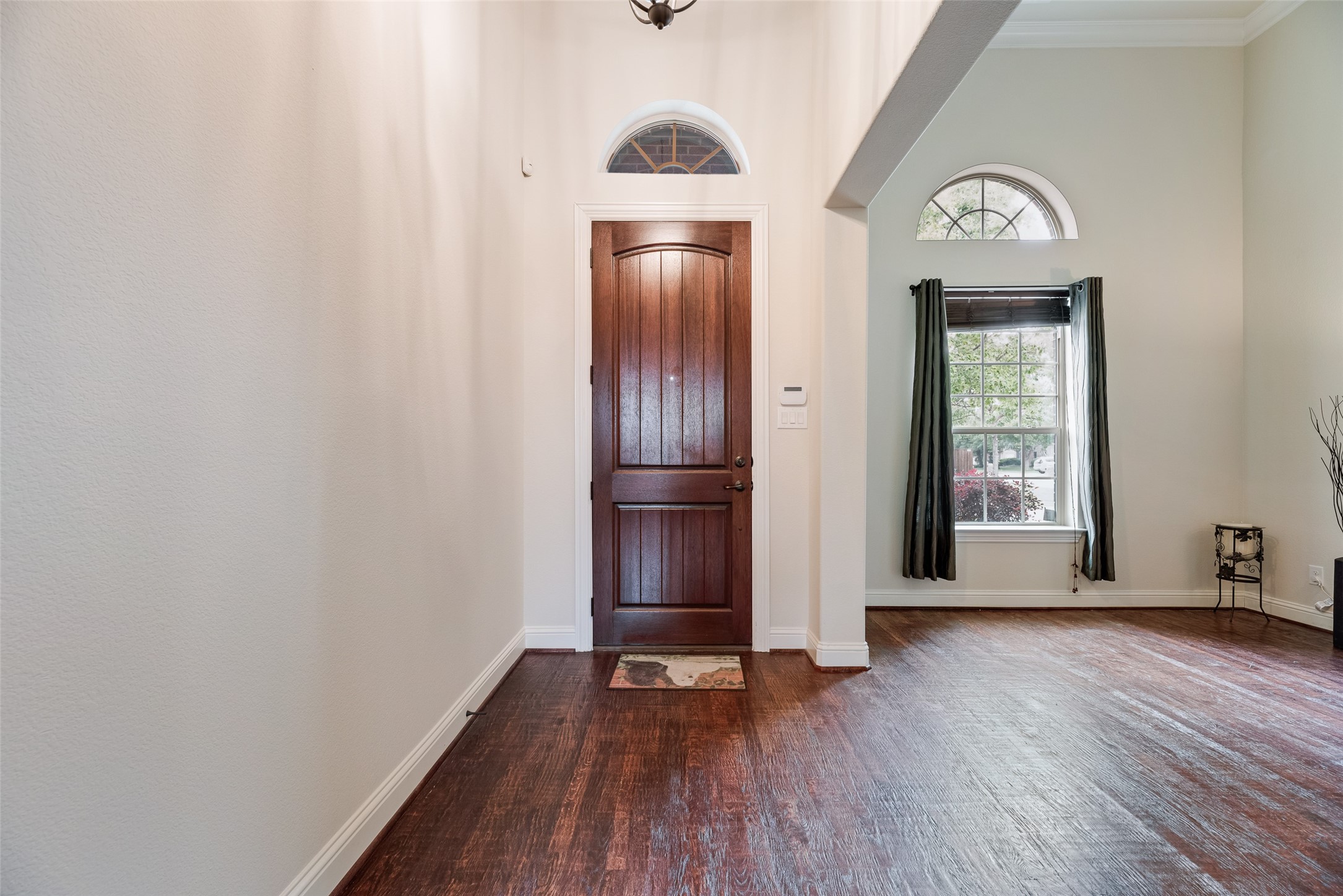 3001 Leesa Drive