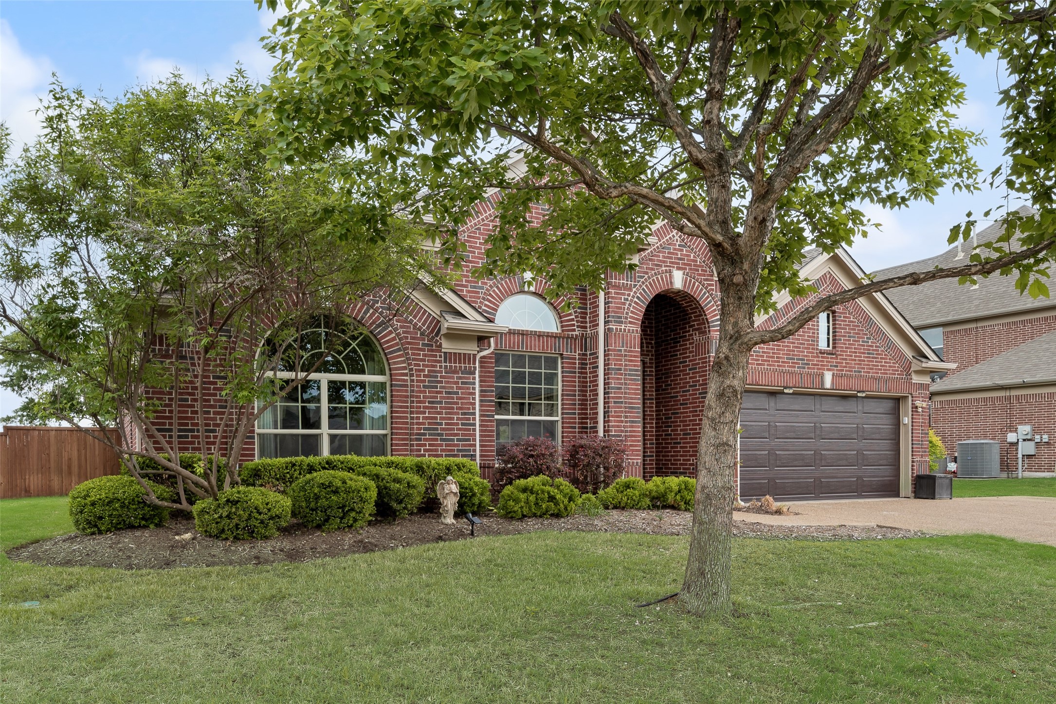 3001 Leesa Drive