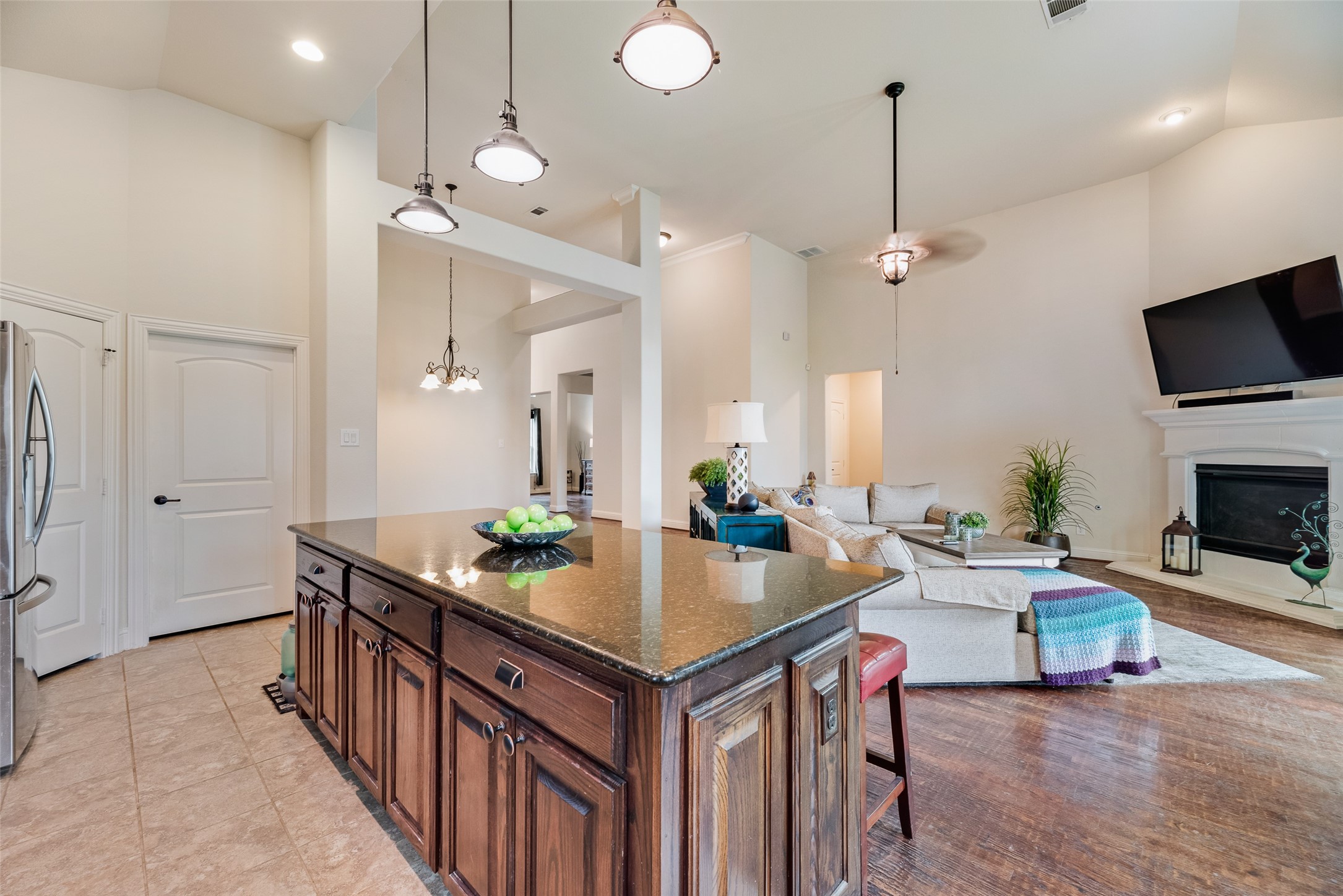 3001 Leesa Drive