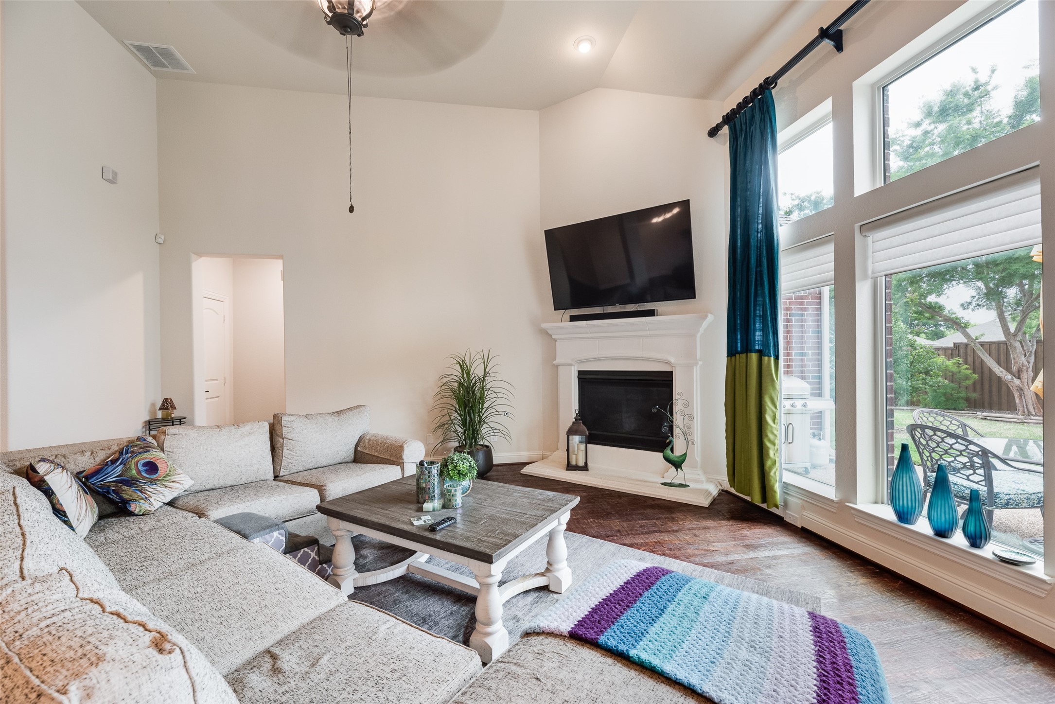 3001 Leesa Drive