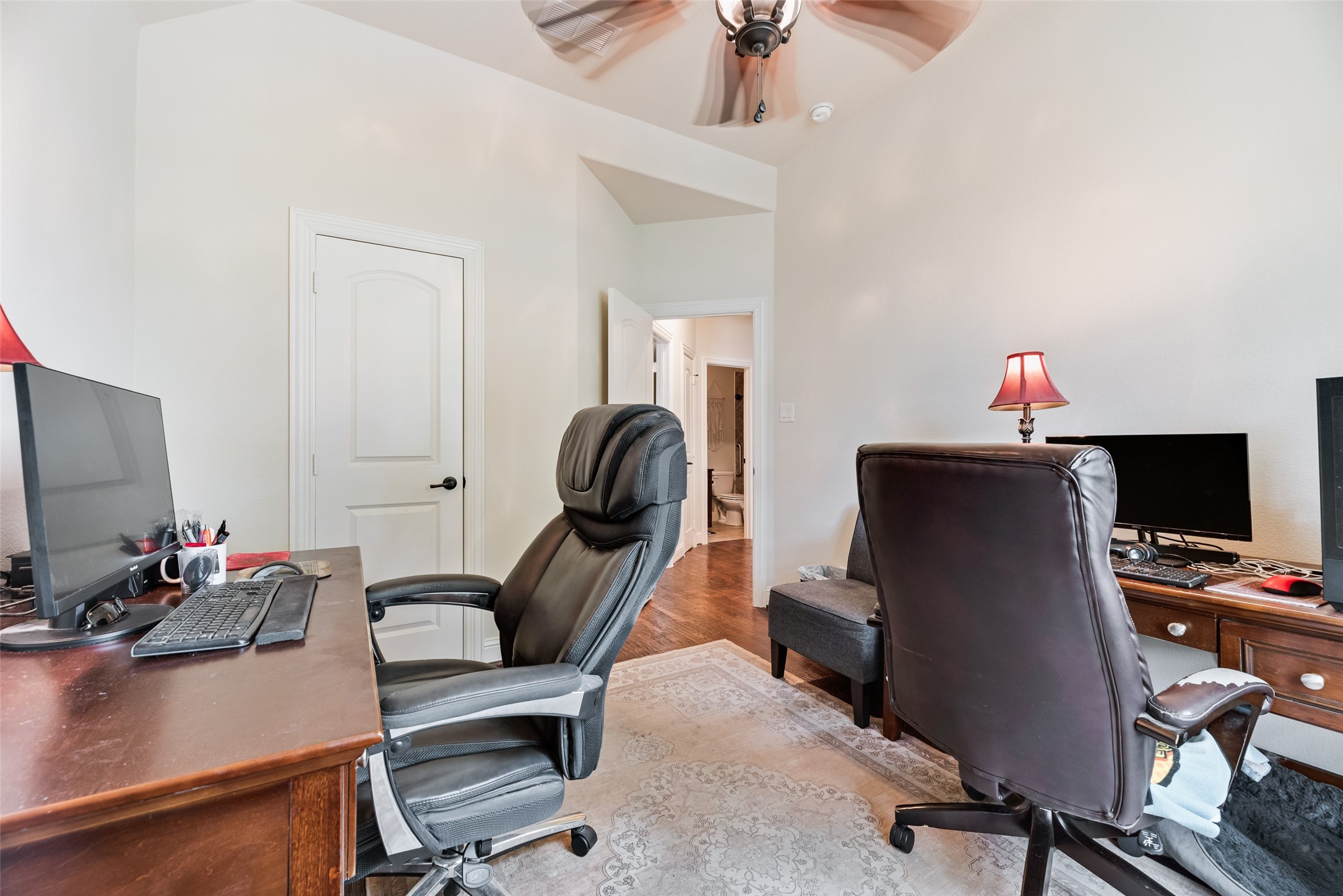 3001 Leesa Drive