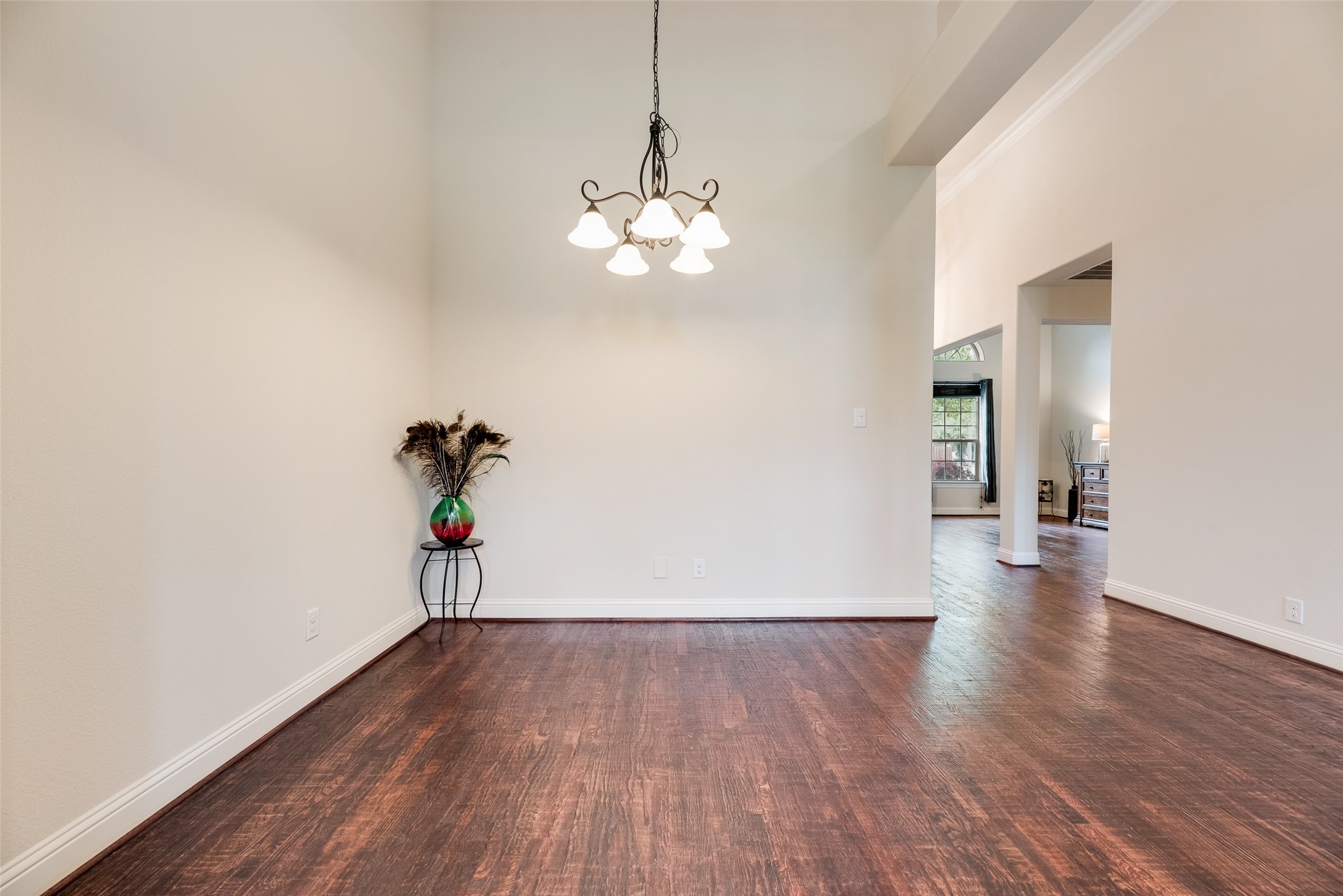 3001 Leesa Drive