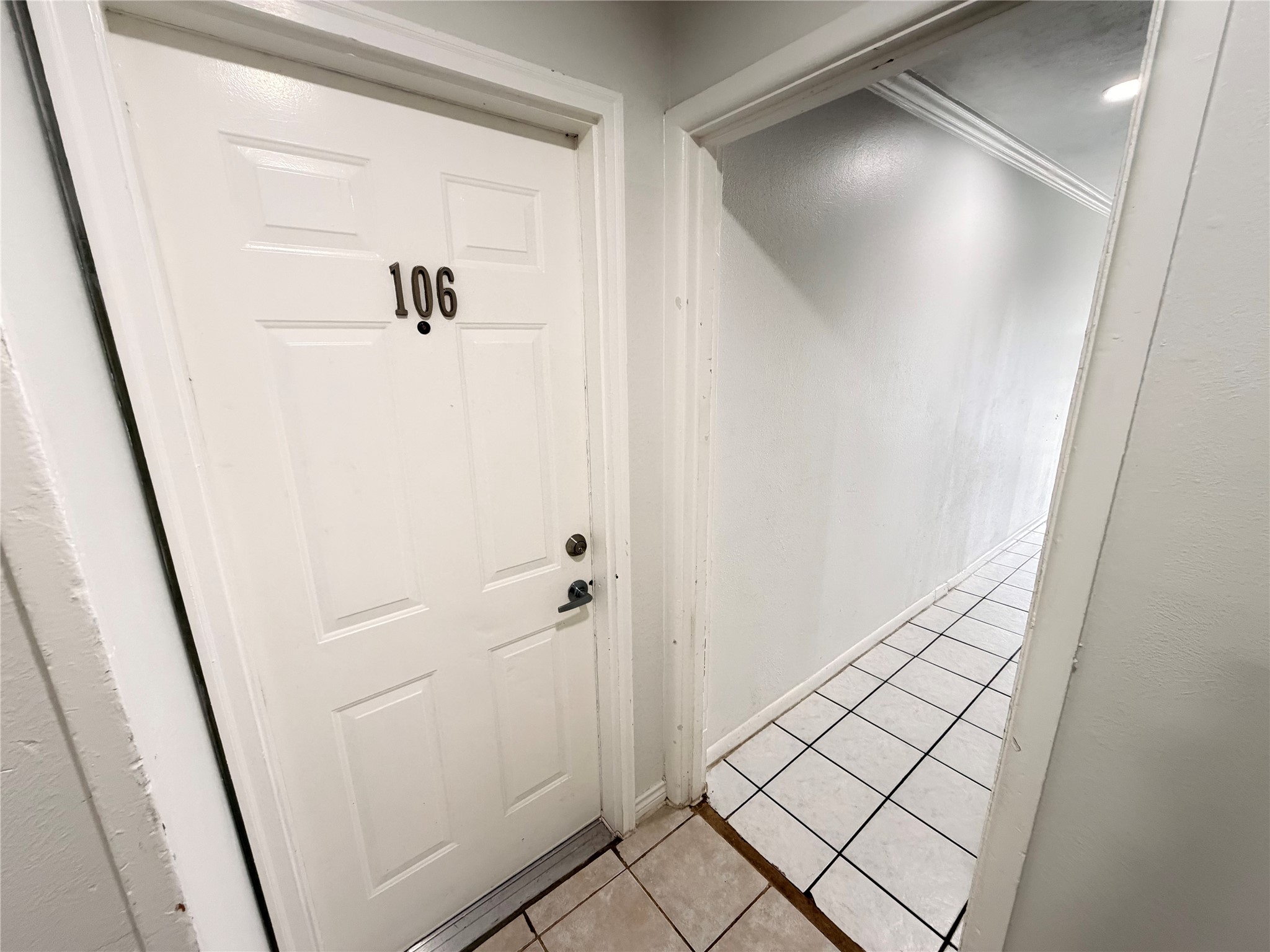 4115 Douglas Avenue 106