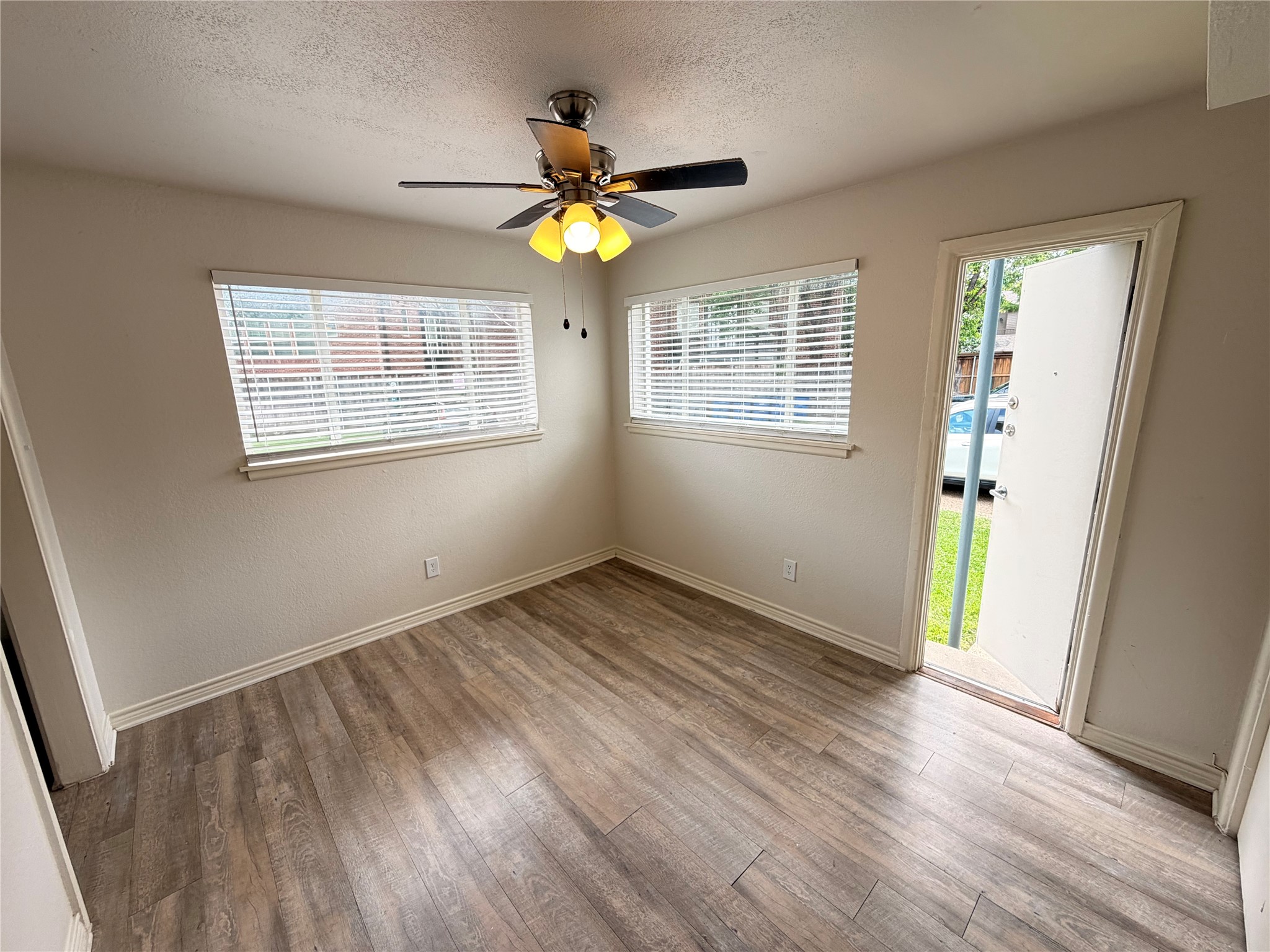 4115 Douglas Avenue 106