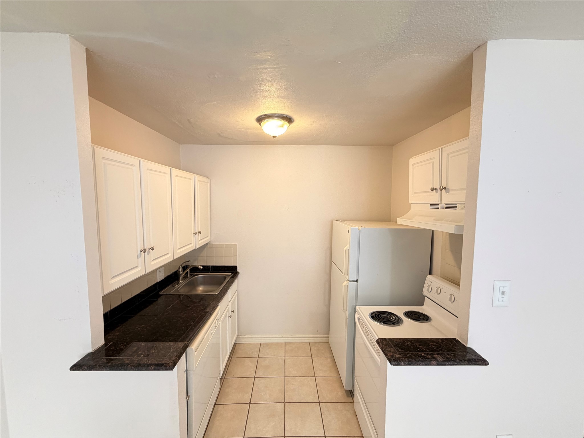 4115 Douglas Avenue 106