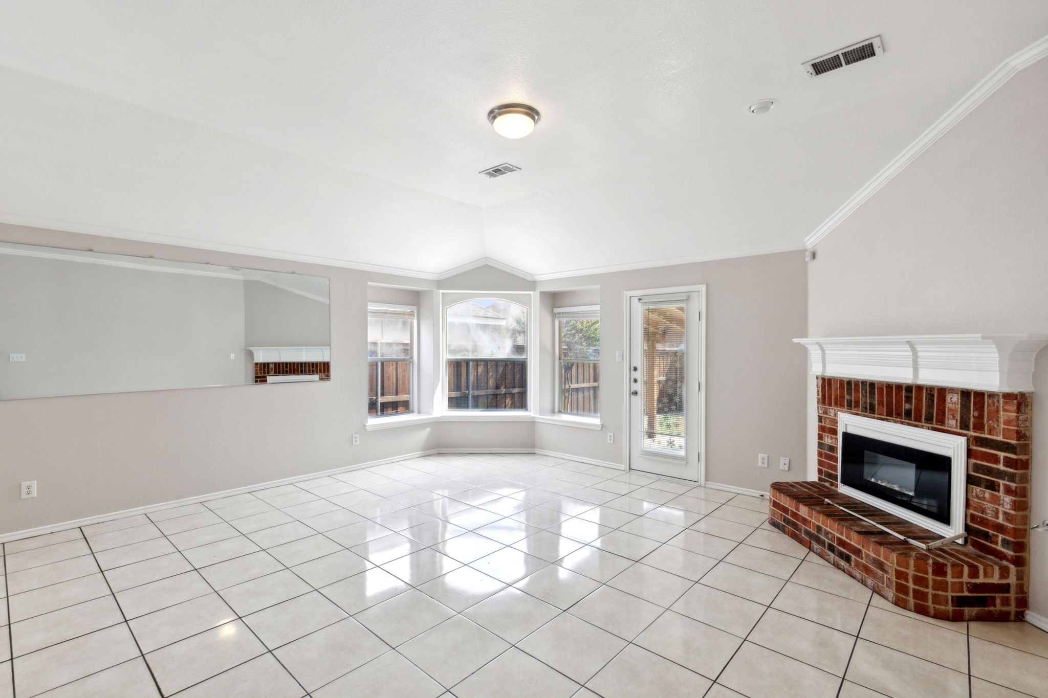 5621 Phoenix Drive