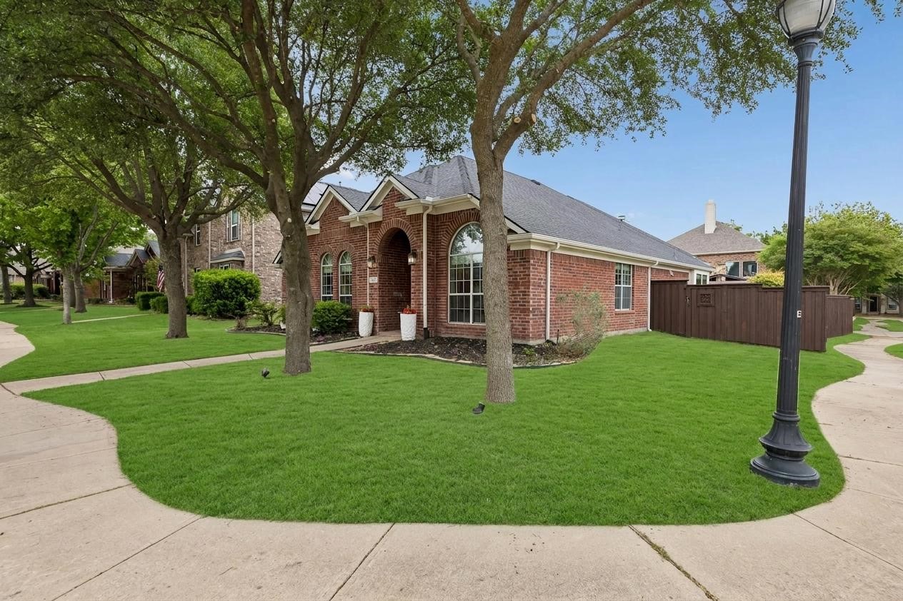 11523 Henderson Drive
