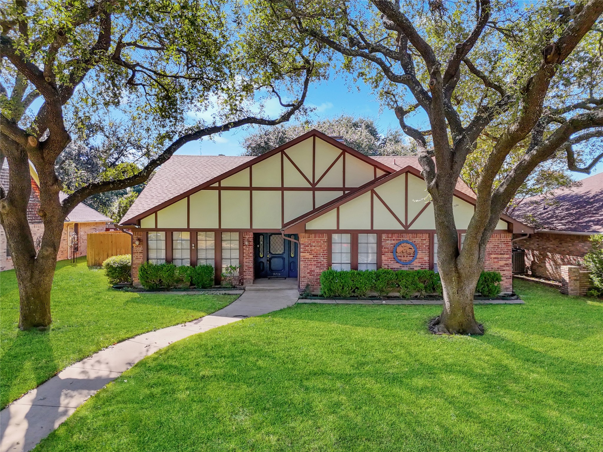 9718 Amberley Drive