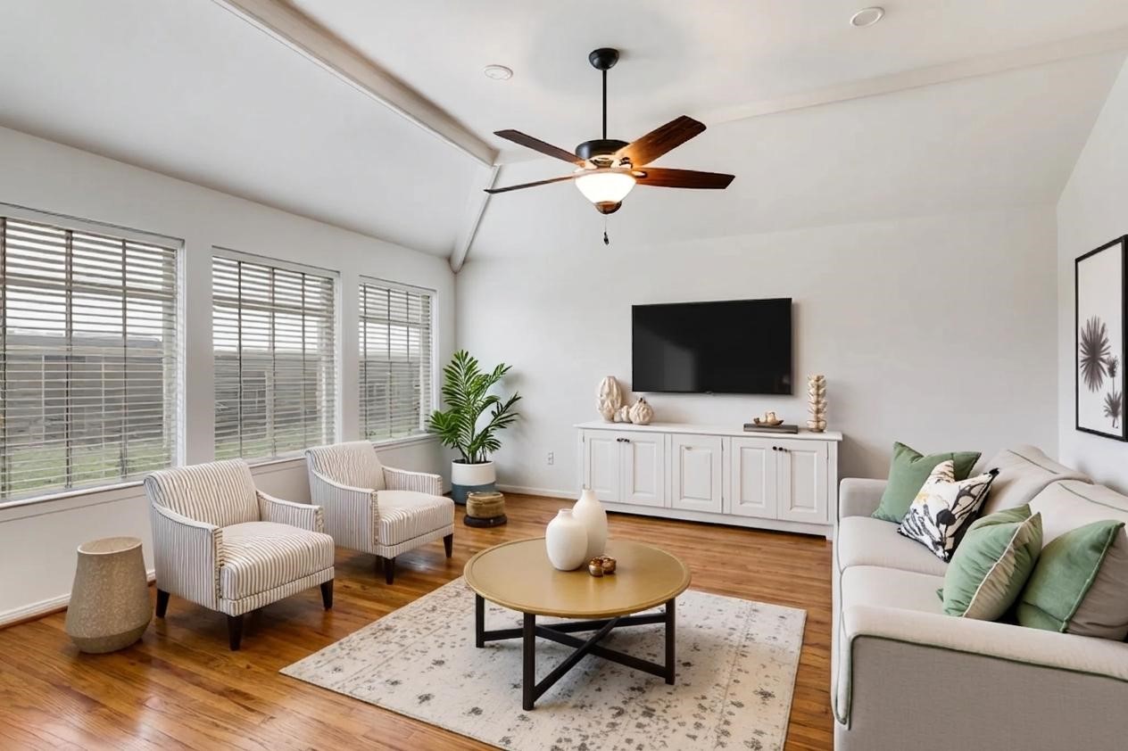1220 Shady Elm Lane