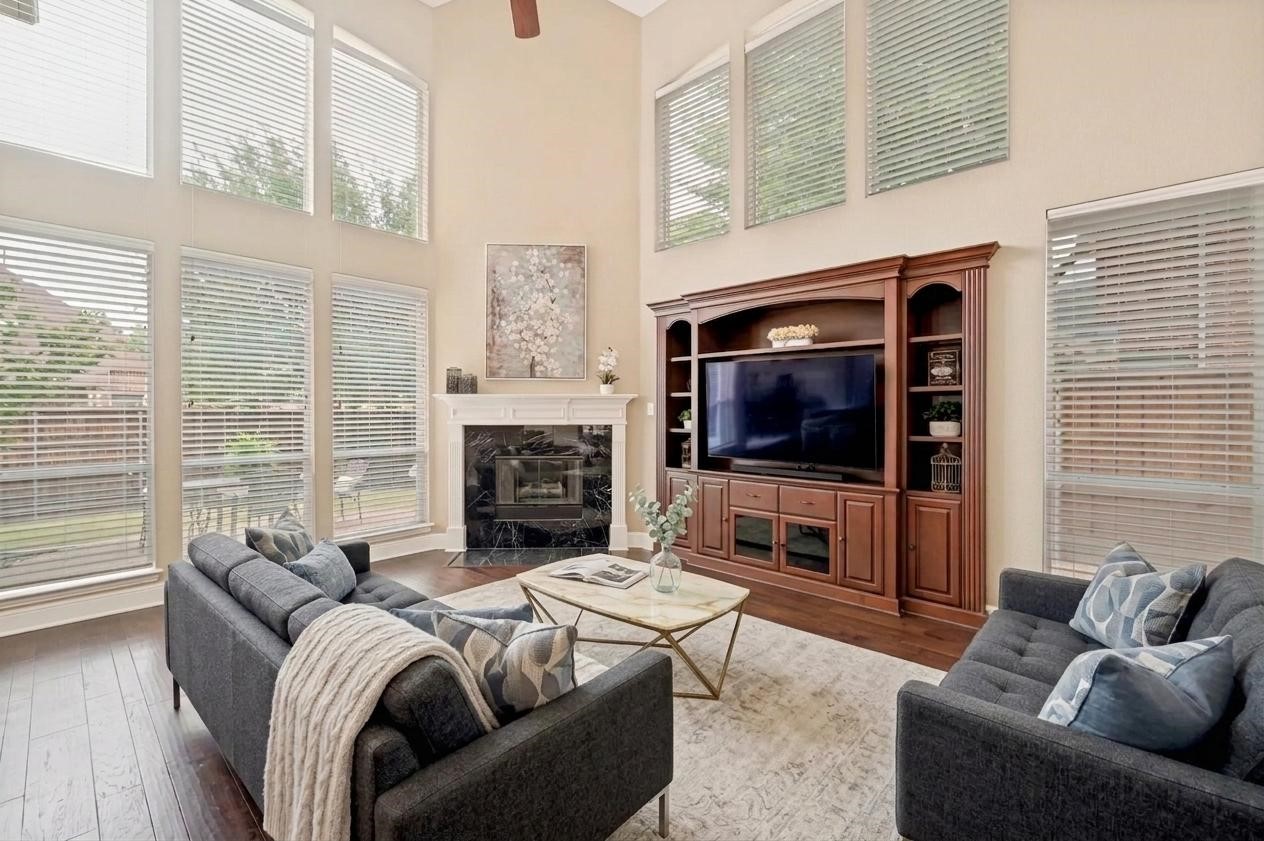 10172 Bowling Green Drive