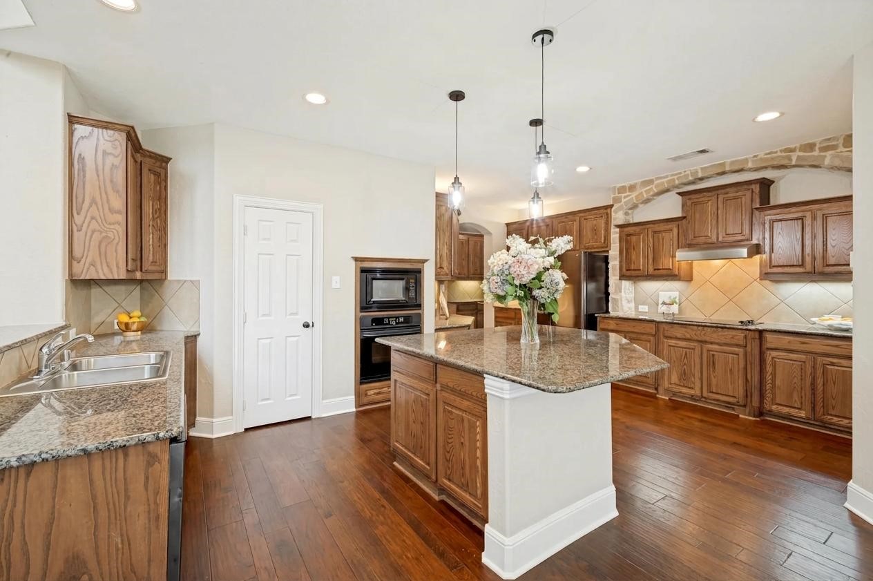 10172 Bowling Green Drive