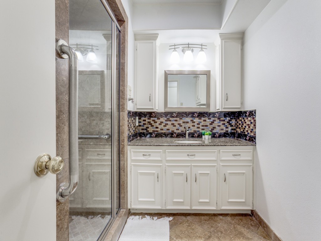 6608 Robin Willow Court