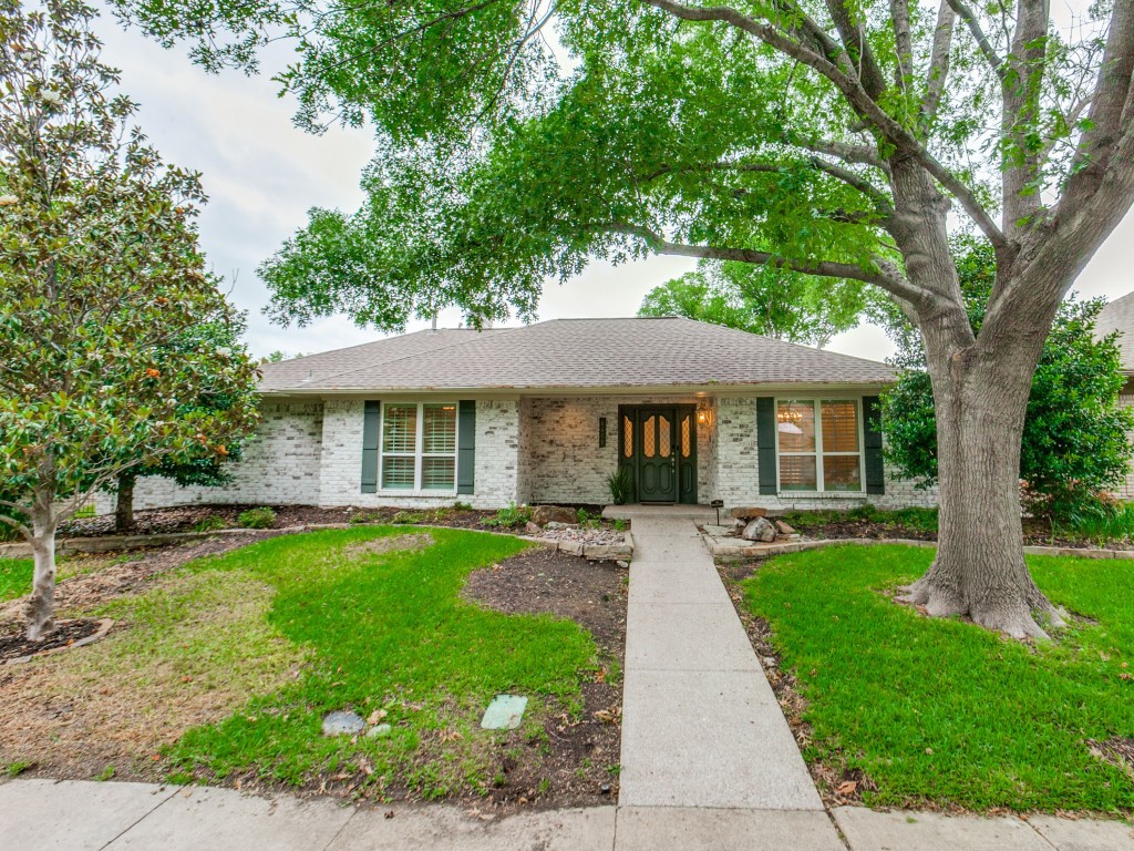 6608 Robin Willow Court