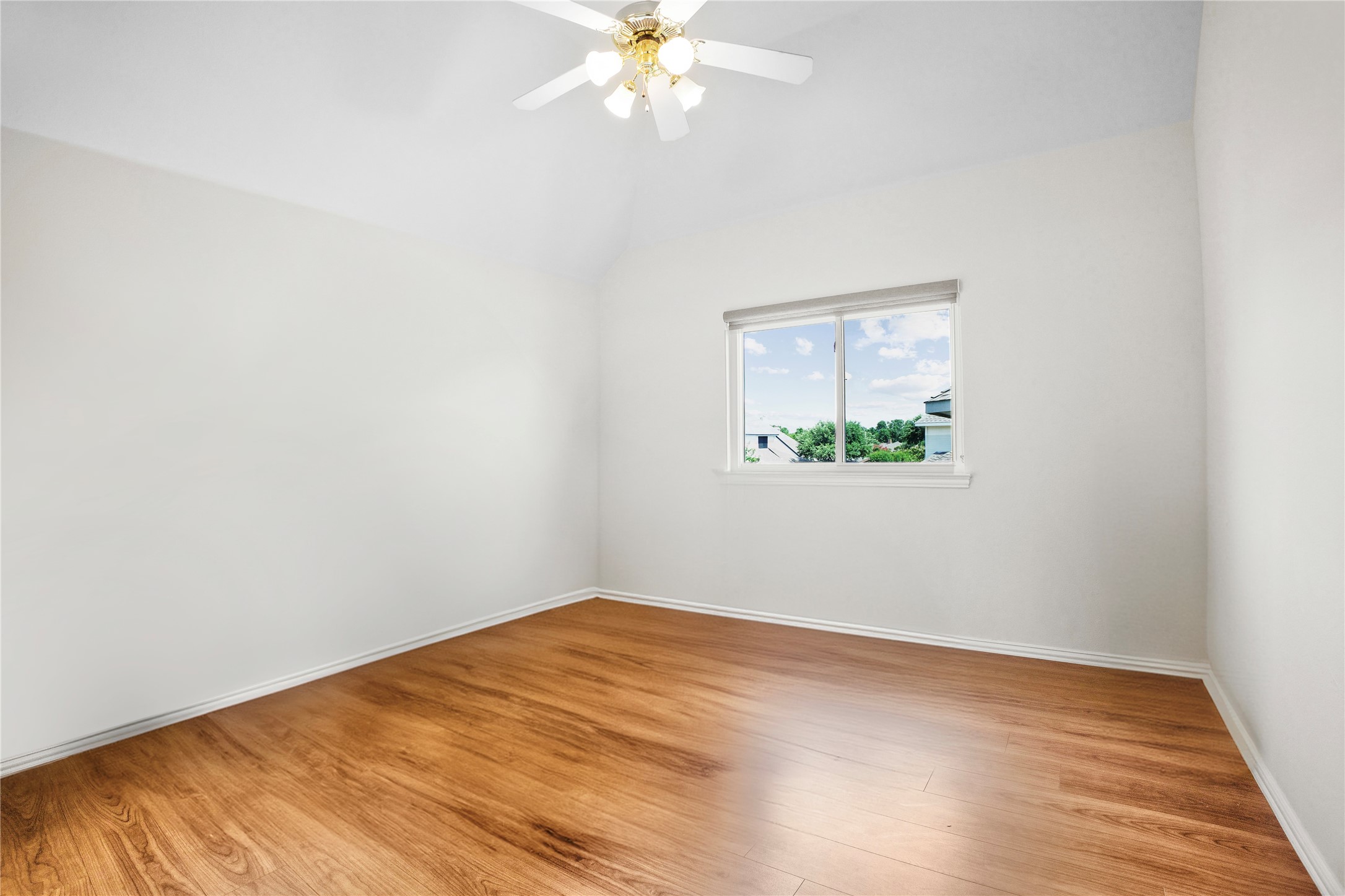 1807 Meadowcove Drive