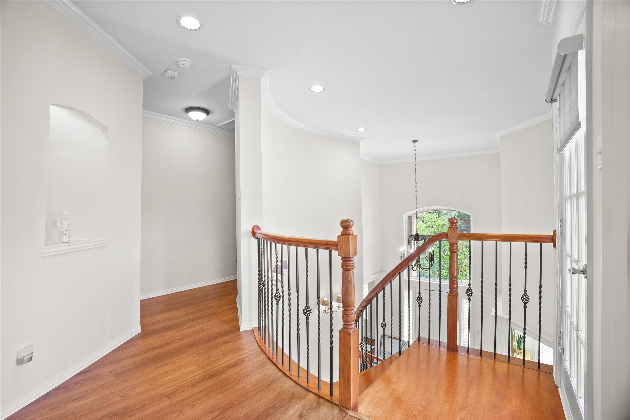 1807 Meadowcove Drive
