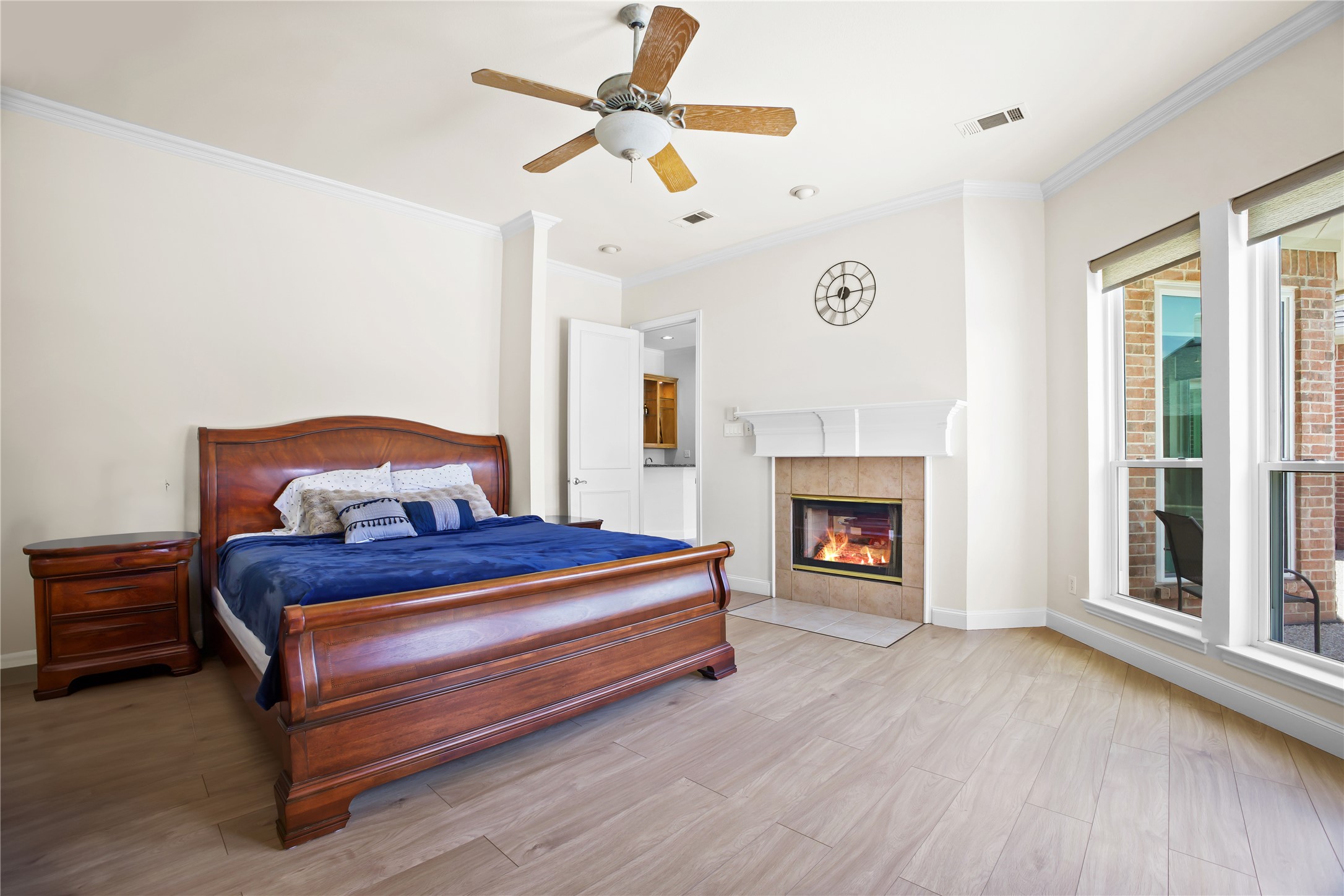 1807 Meadowcove Drive