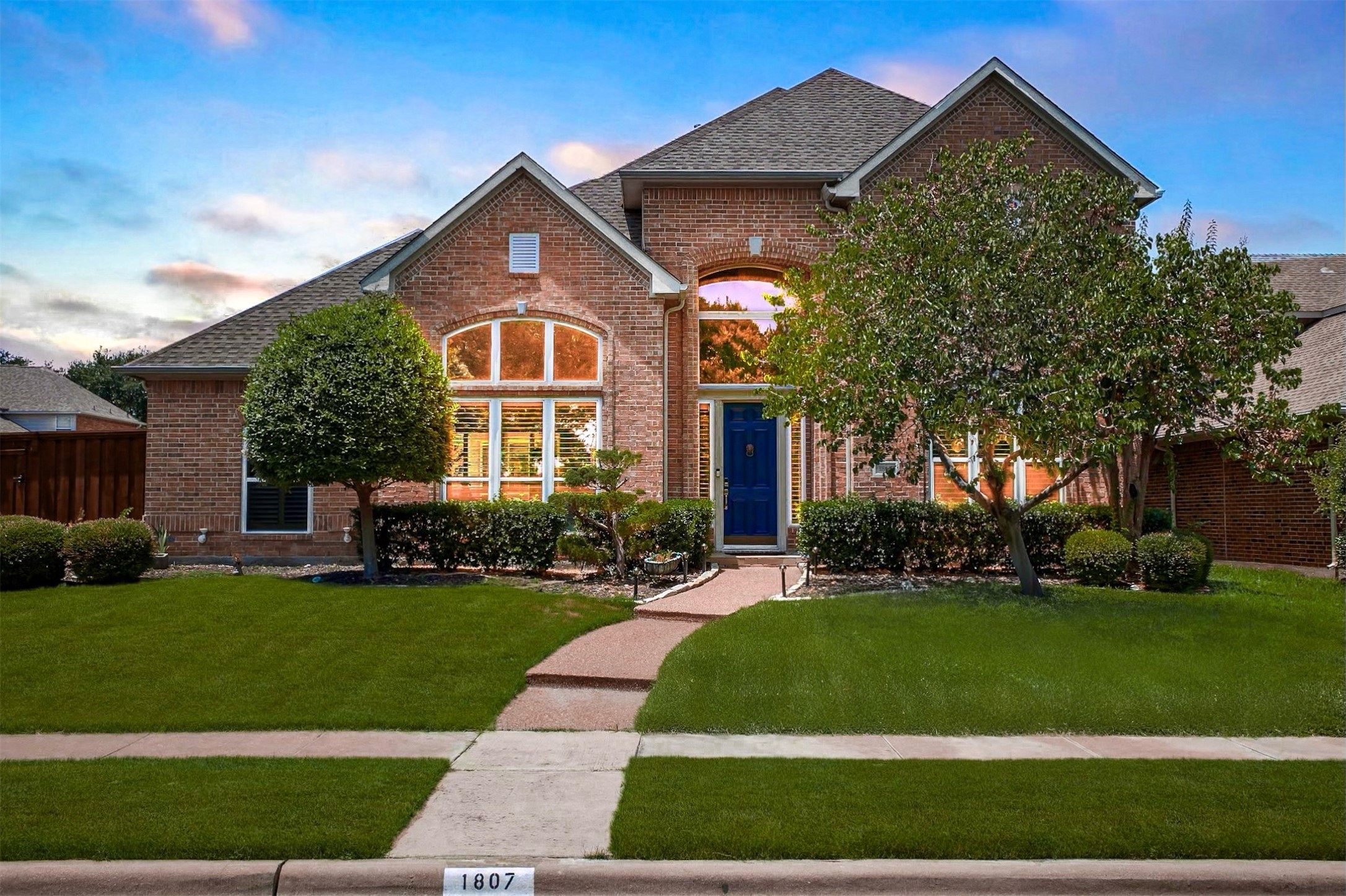 1807 Meadowcove Drive