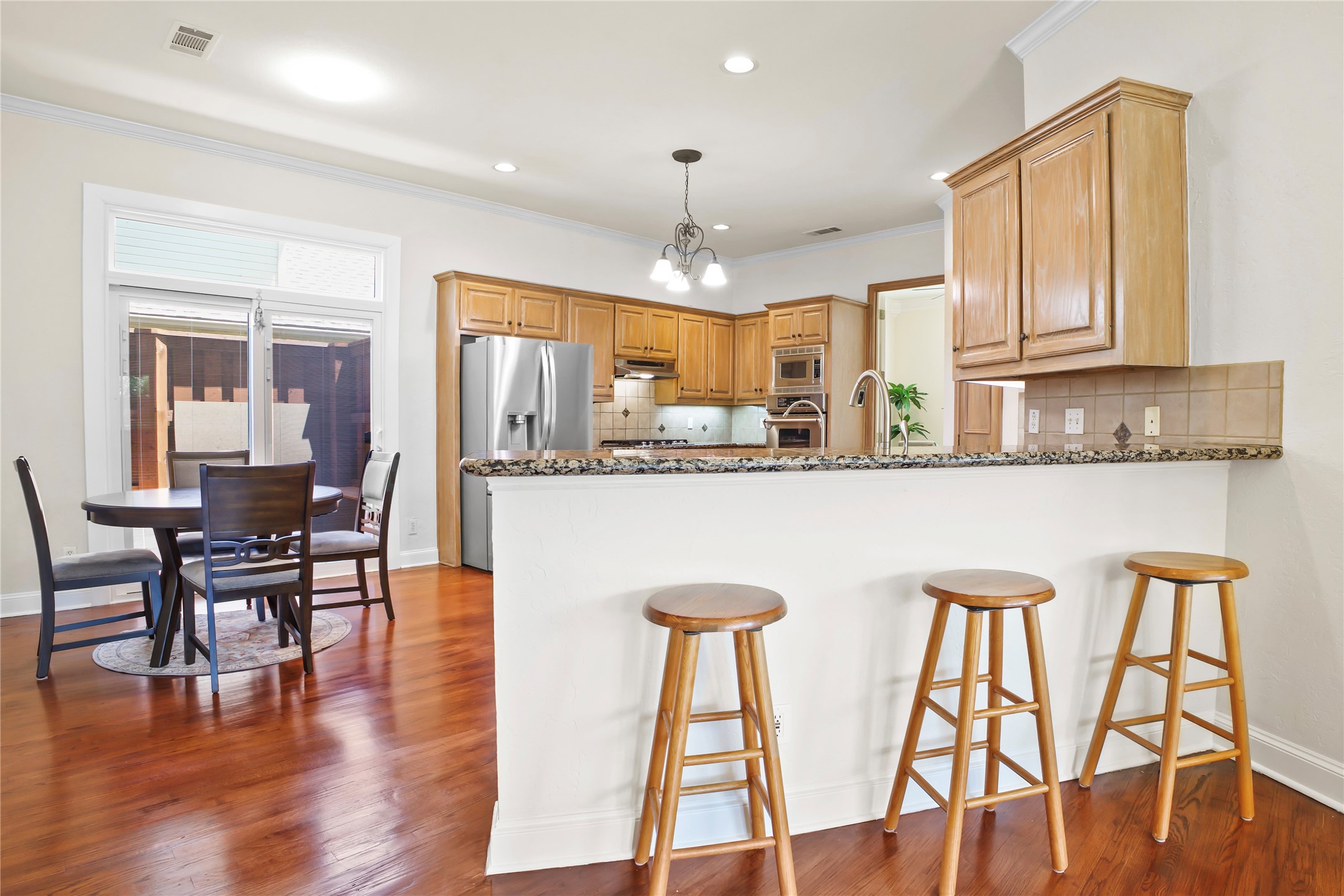 1807 Meadowcove Drive