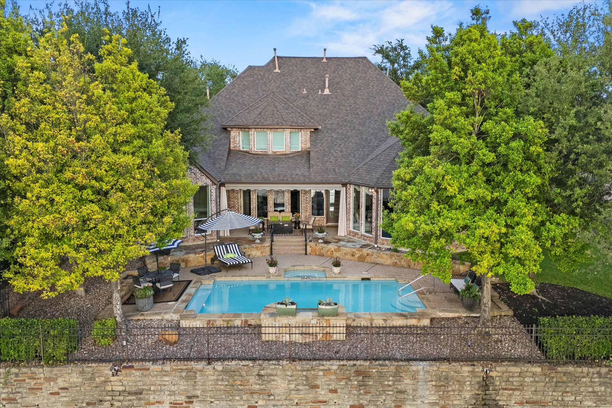 6513 Wildwood Drive