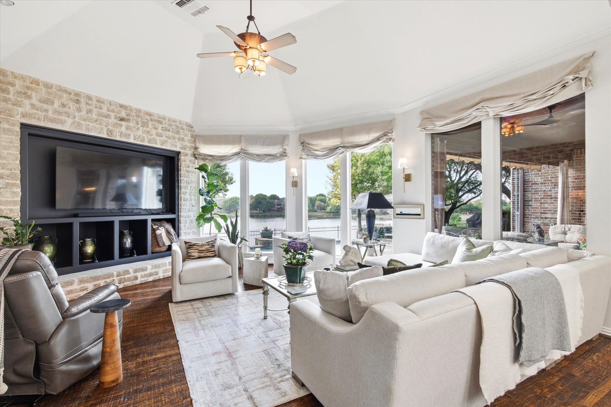 6513 Wildwood Drive