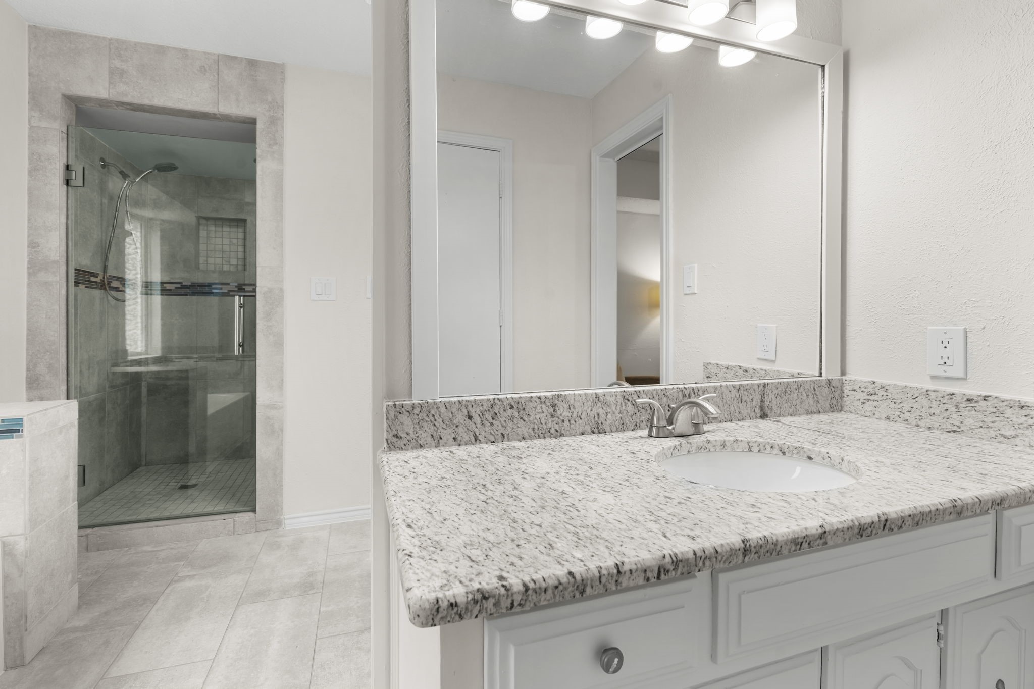 3724 Starlight Trail