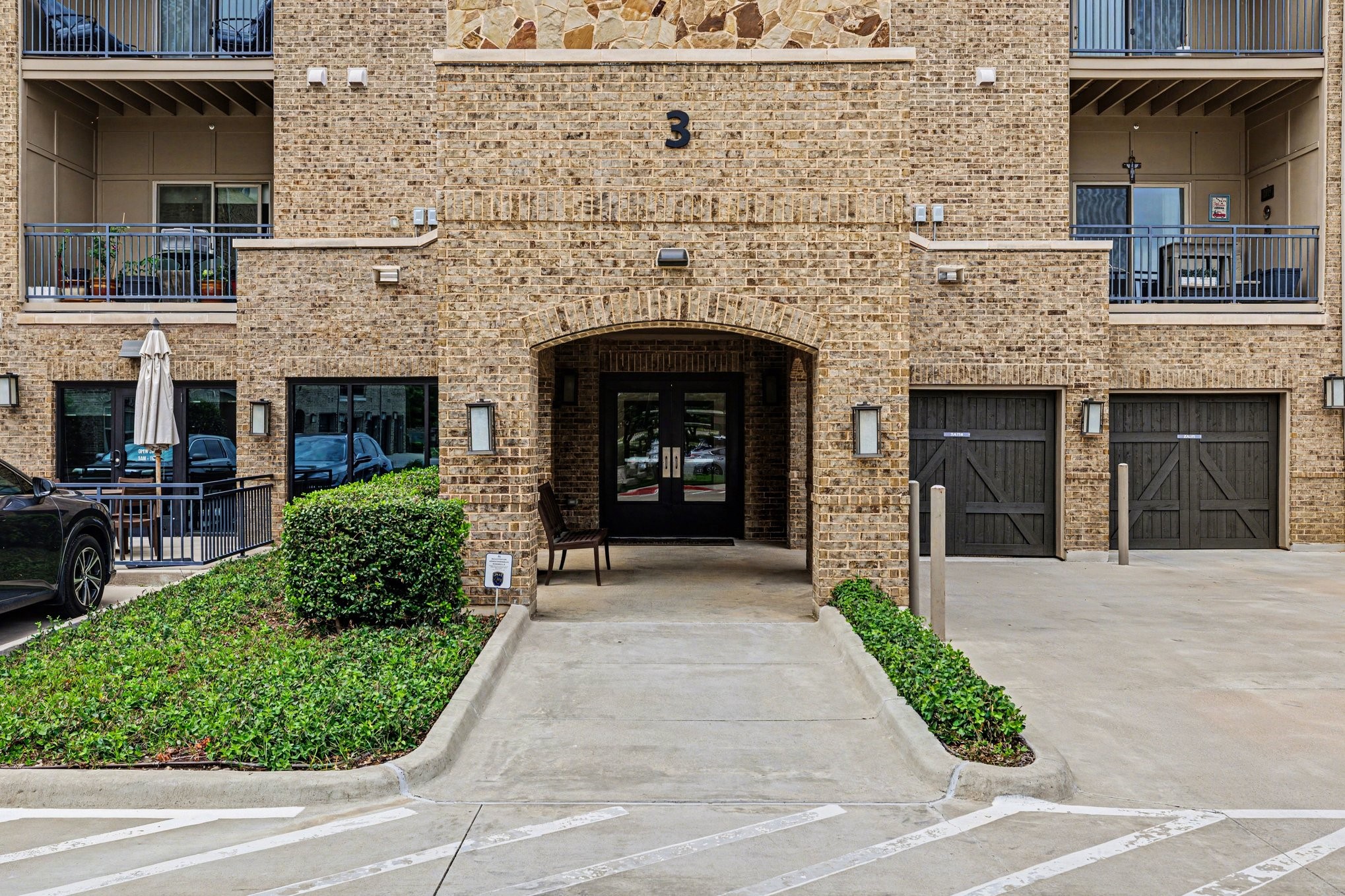 1735 Wittington Place 3402