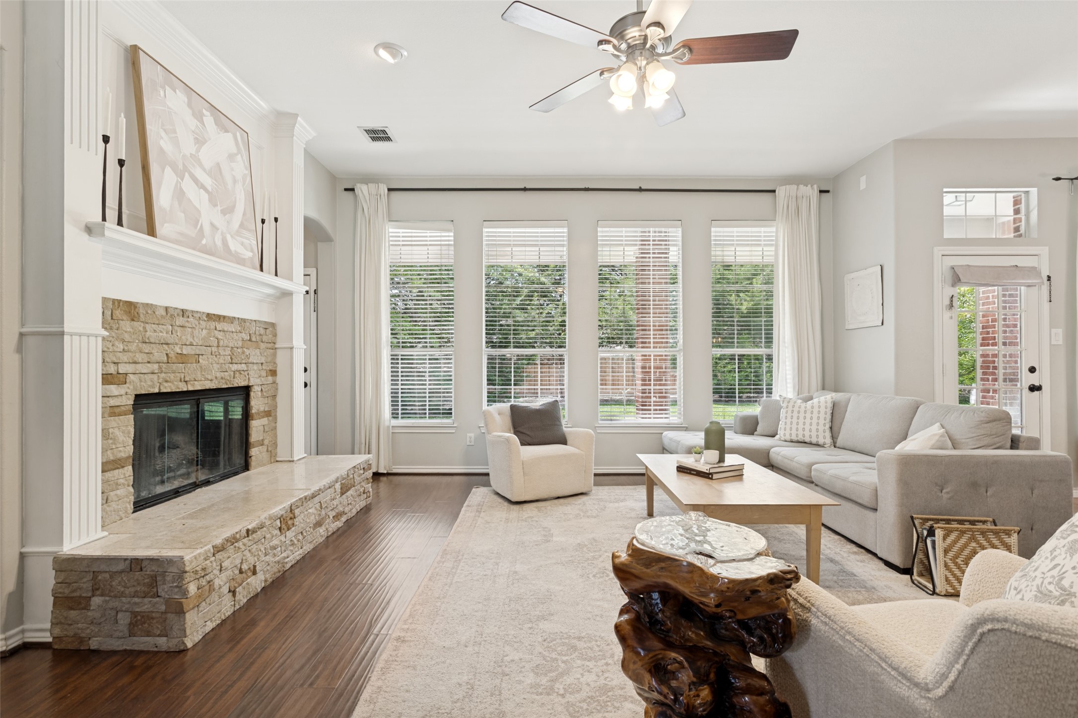 2900 Greenview Drive