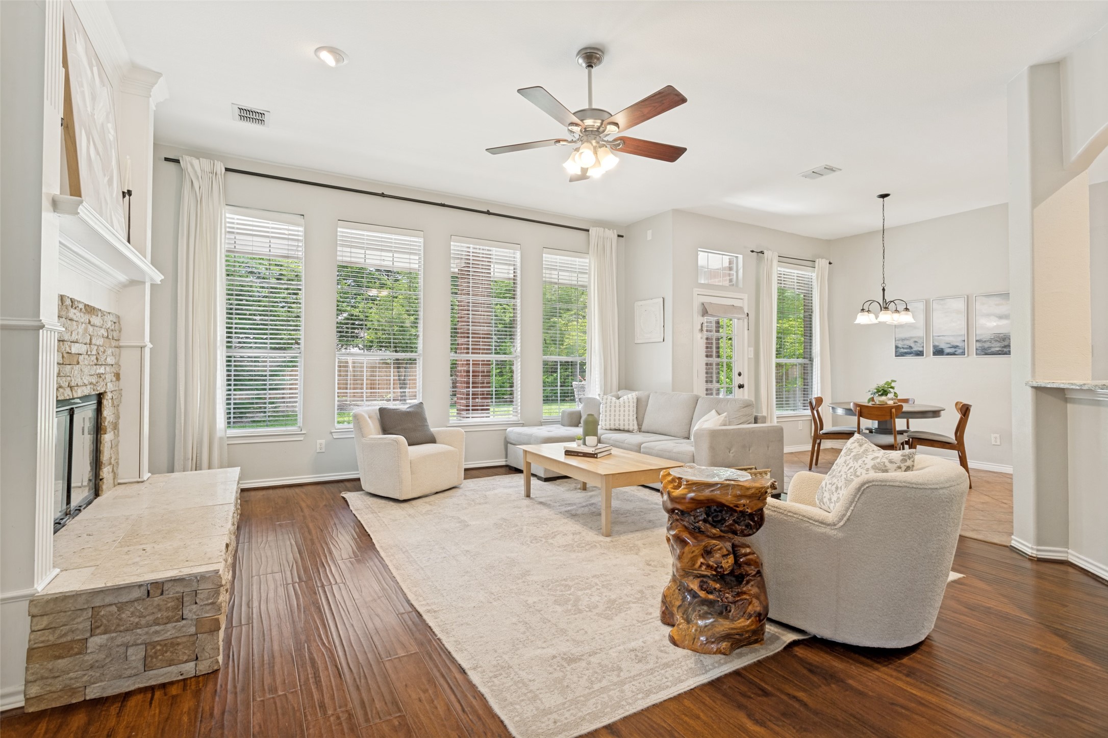 2900 Greenview Drive